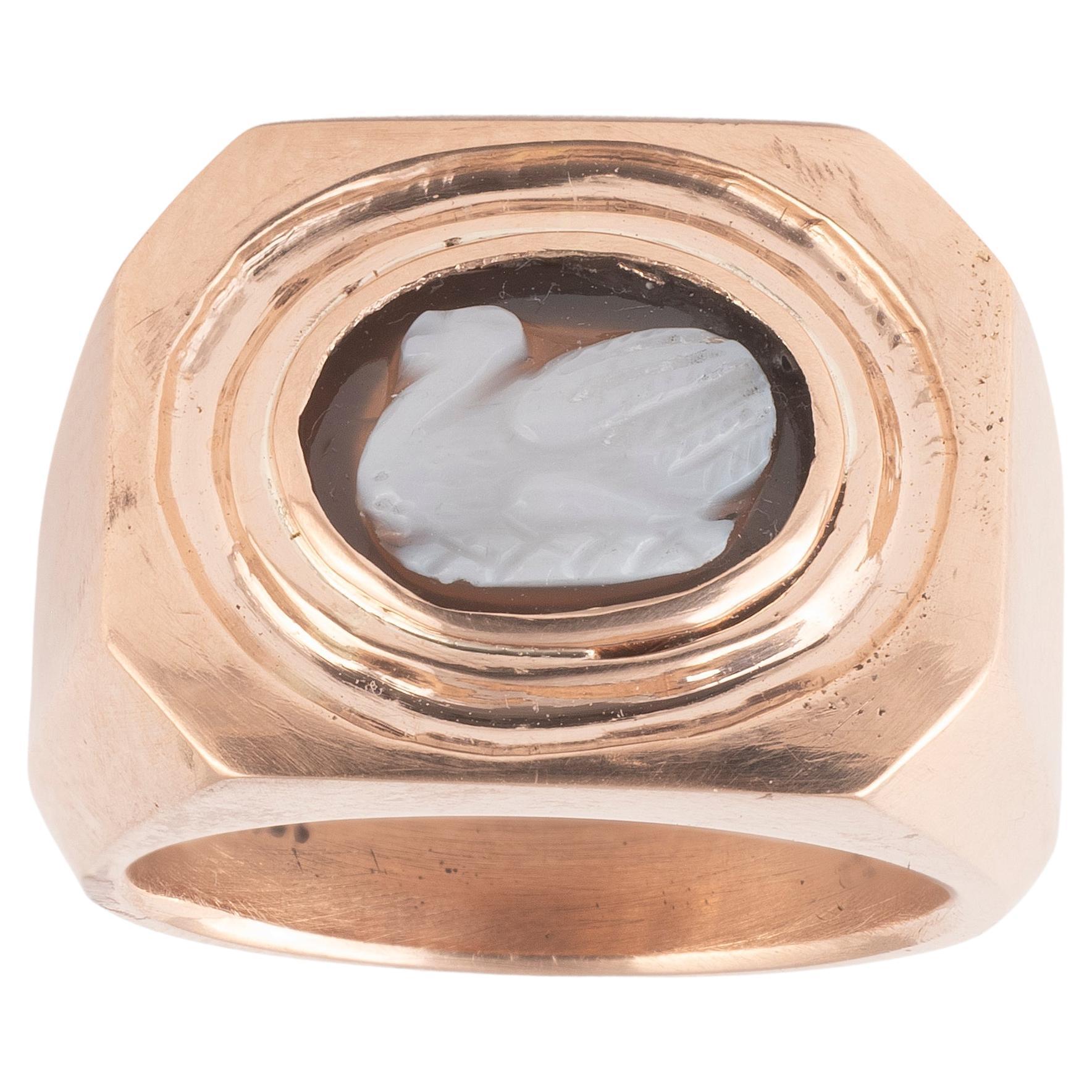 Gold Ring With Swan Agate Roman Cameo 2nd-3rd century AD