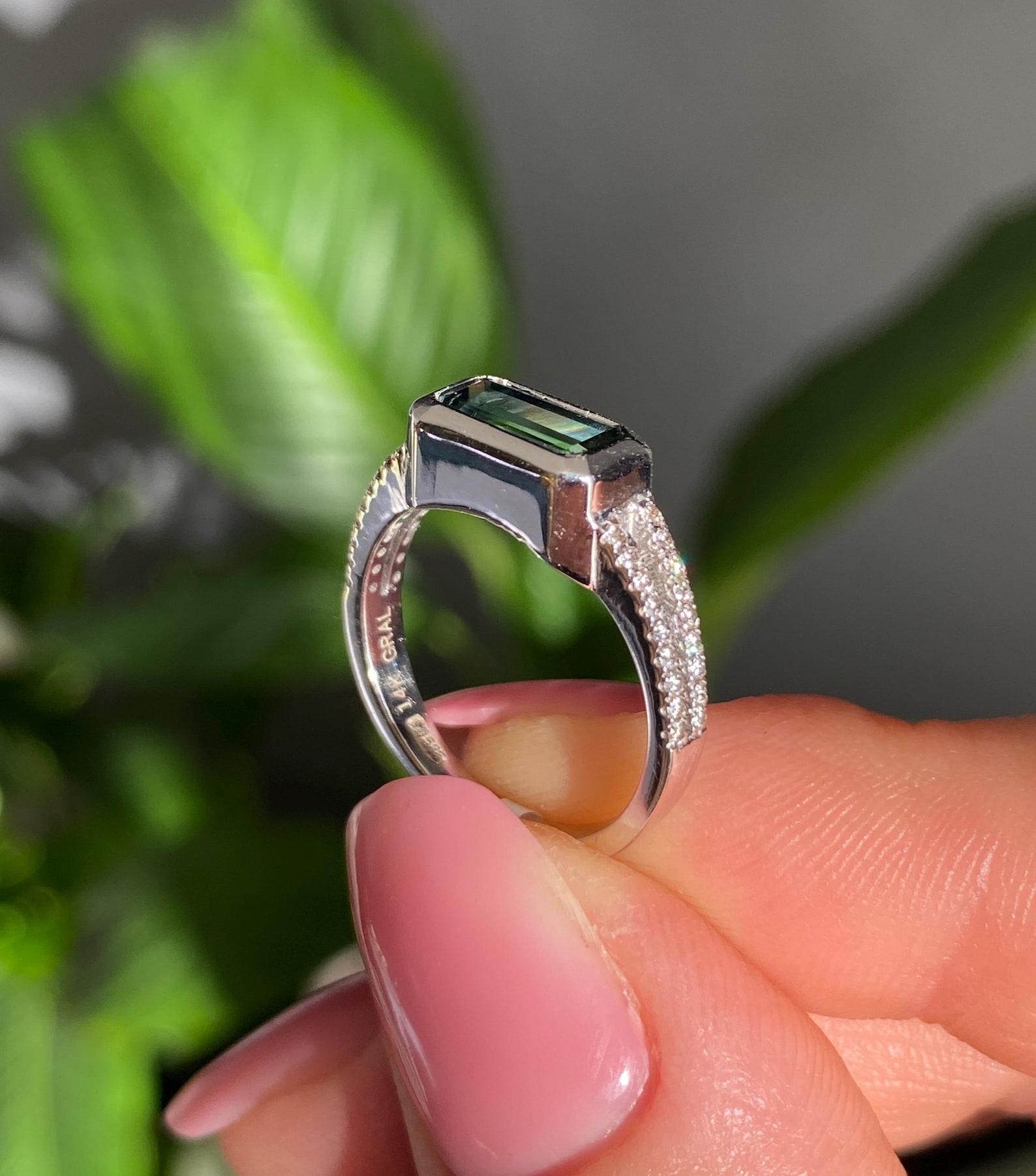 Gold Ring with Tourmaline and Diamonds natural gems, 14Karat White Gold, 7.25US For Sale 2