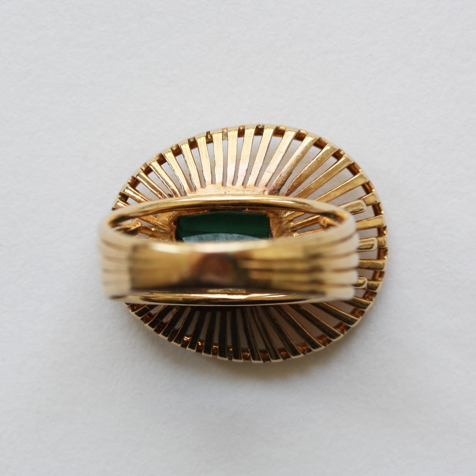 Women's Gold Ring with Wirework and an Emerald Cut Green Tourmaline