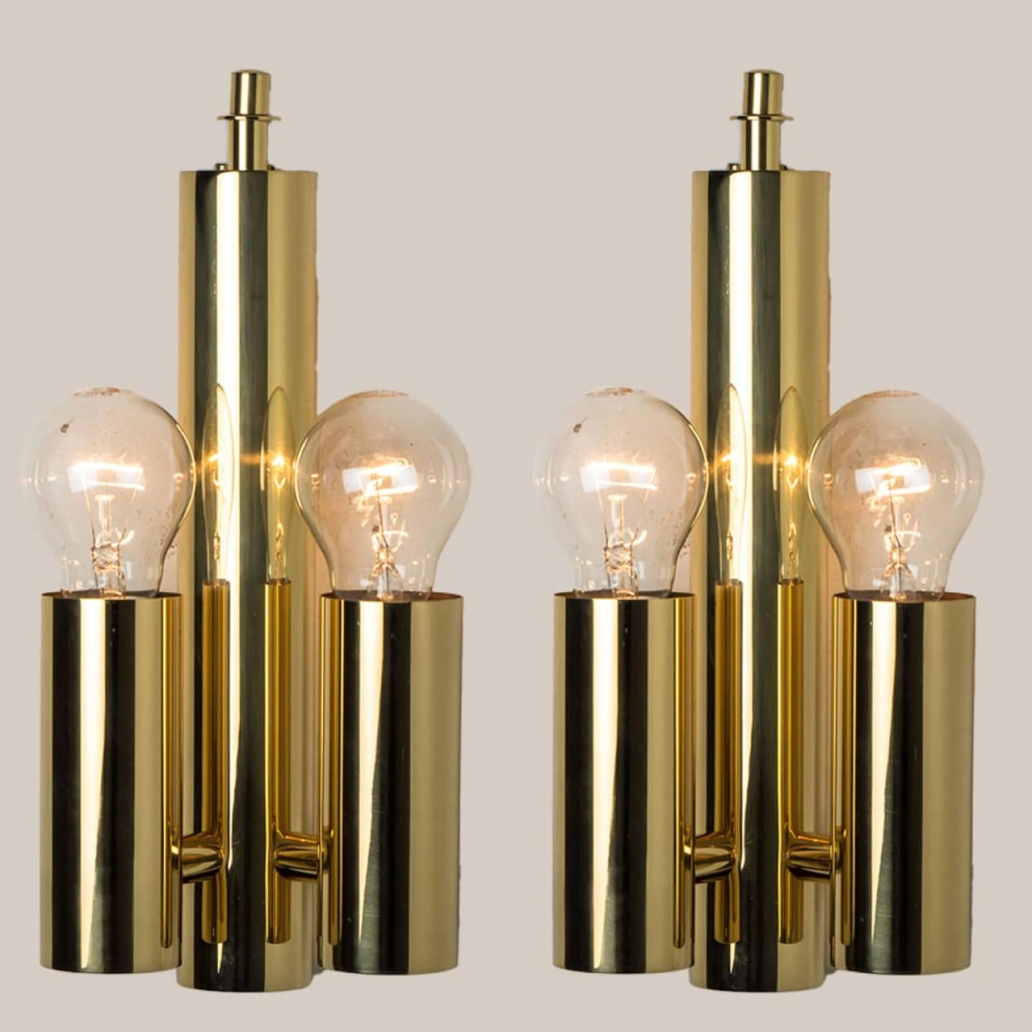 italien Gold Rod Glass and Brass Wall Sconce in Style of Sciolari, 1960 en vente