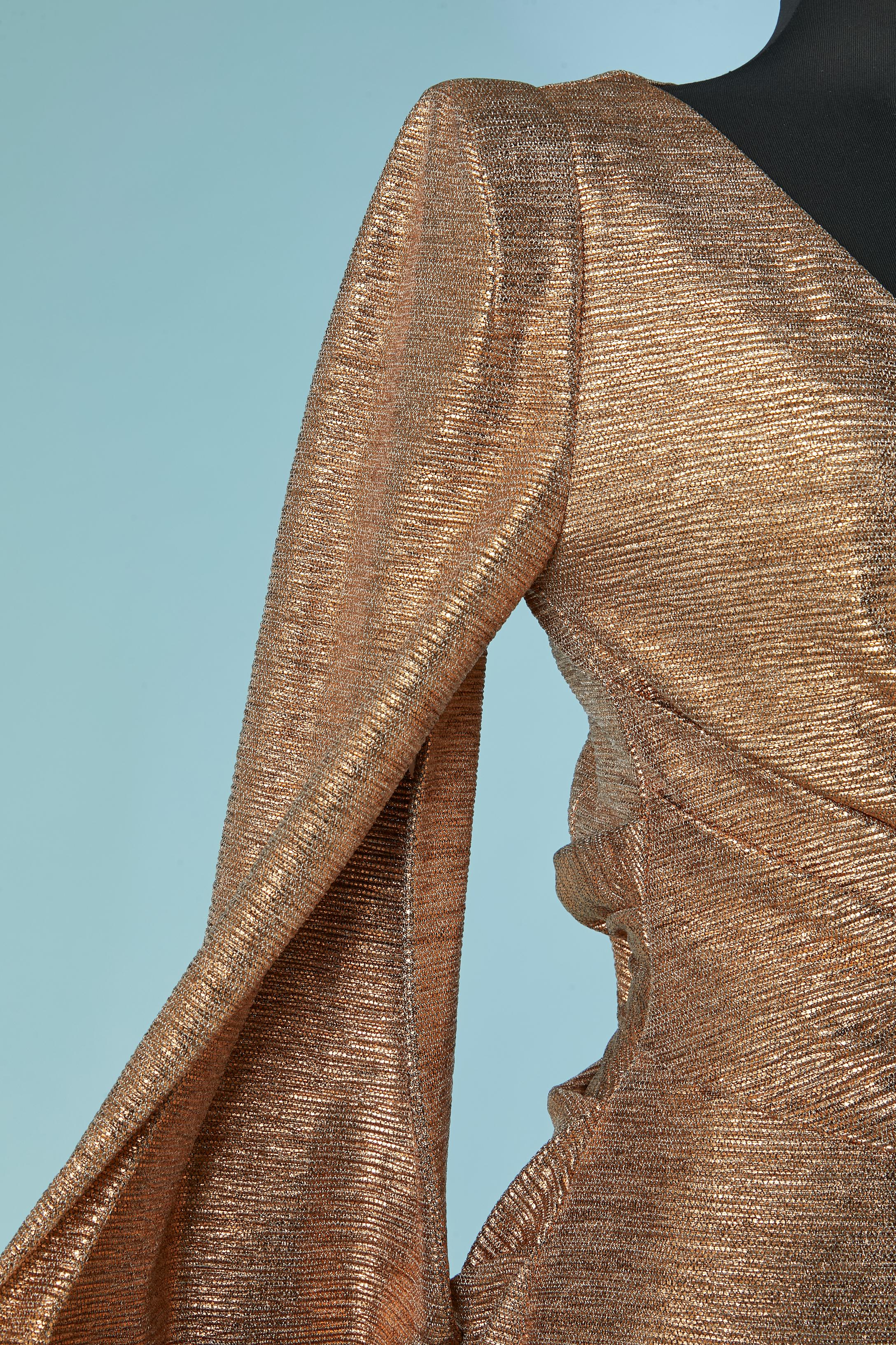 Robe de soirée rosée dorée avec manche 