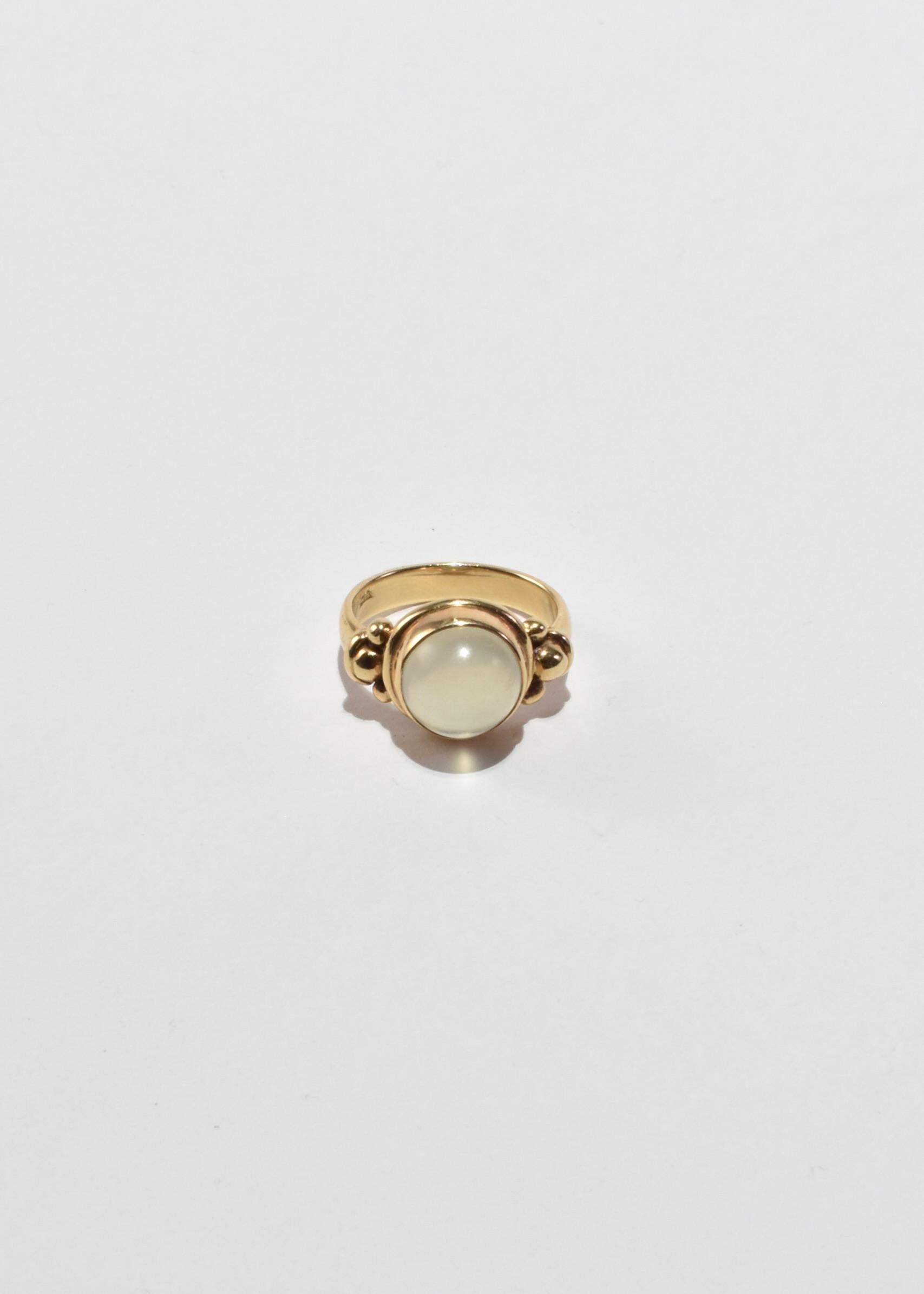 Cabochon Gold Round Moonstone Ring For Sale