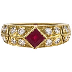 Van Cleef 
Arpels Ruby and Diamond Ring