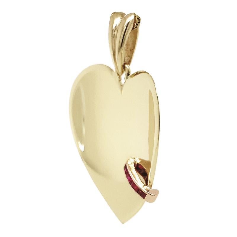 Gold Ruby Sculptural Heart Charm In Excellent Condition In New York, NY