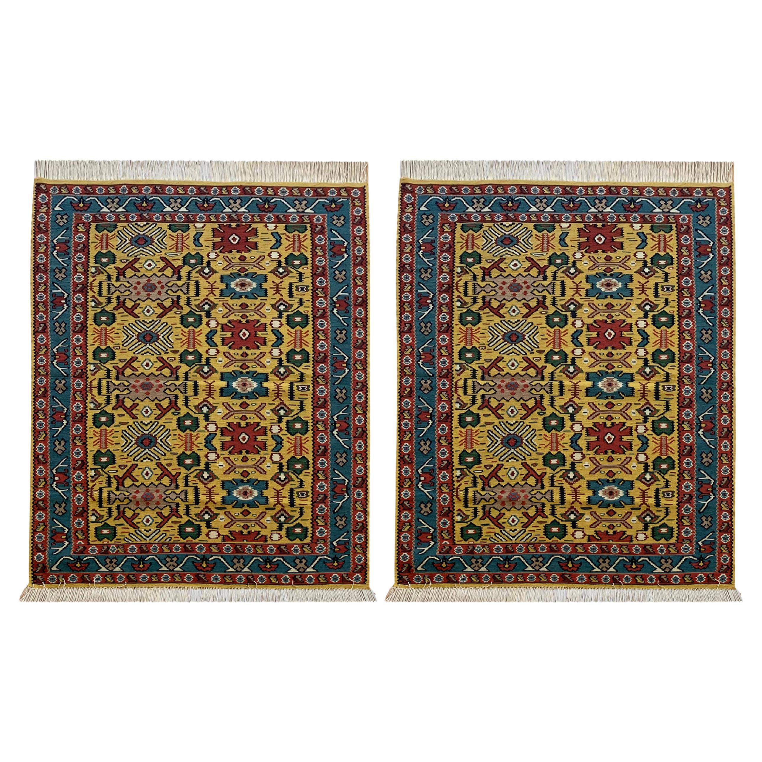 Handgewebte Teppiche aus orientalischer Wolle und Seide aus Kurdischer Kelim in Gold