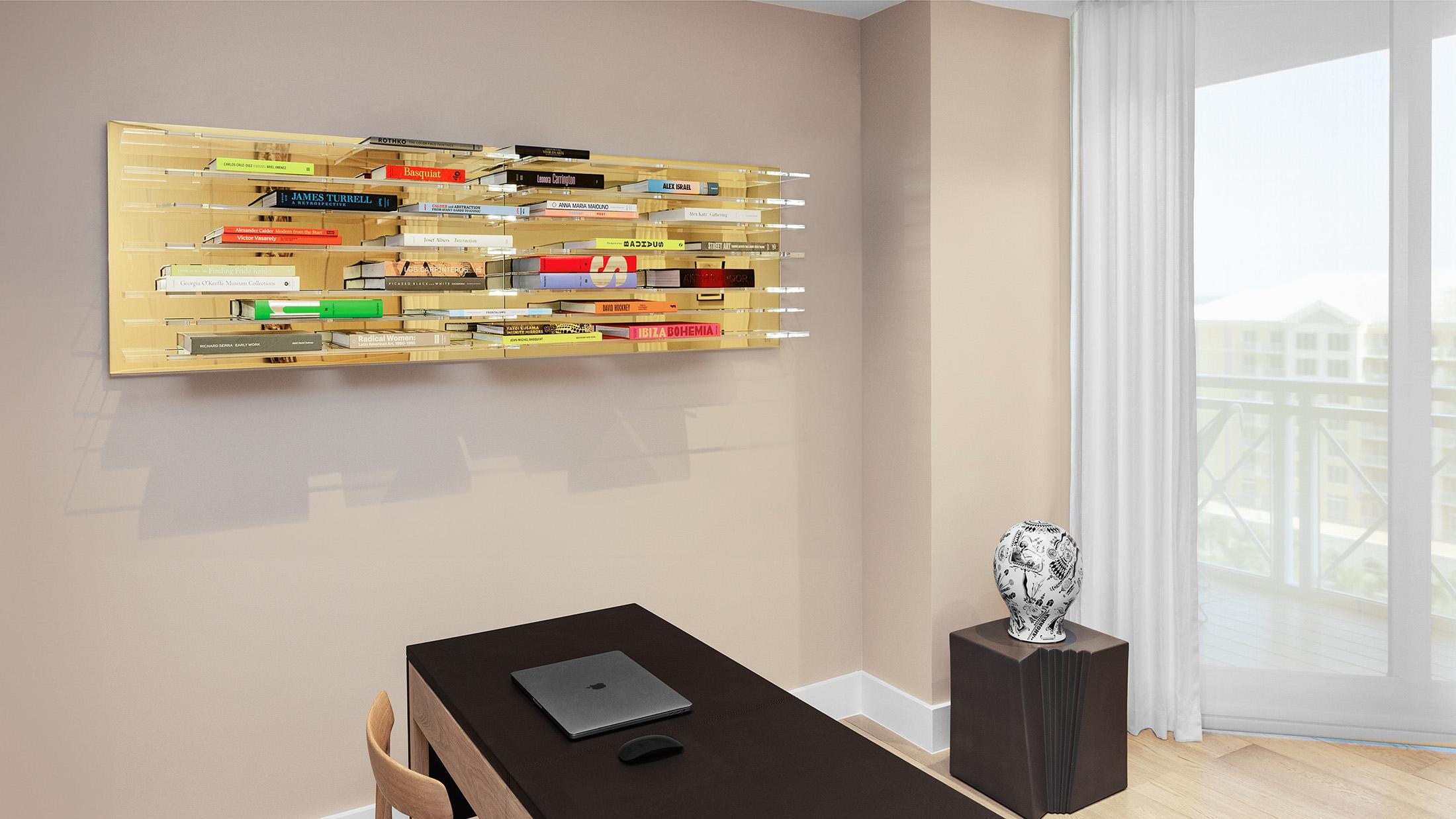 Gold Sapere Bücherregal von Migdalia Salazar, Spiegel Acrylregal im Zustand „Neu“ im Angebot in New York, NY