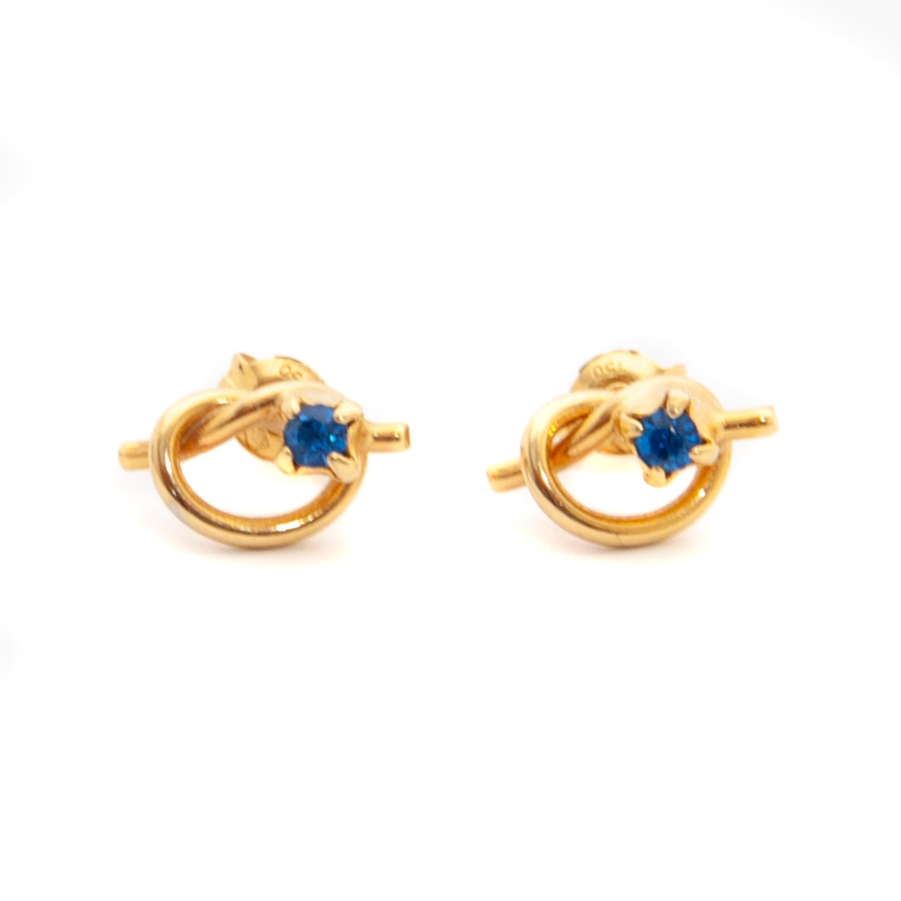 Round Cut Vintage Sapphire 18 Karat Gold Love Knot Stud Earrings For Sale