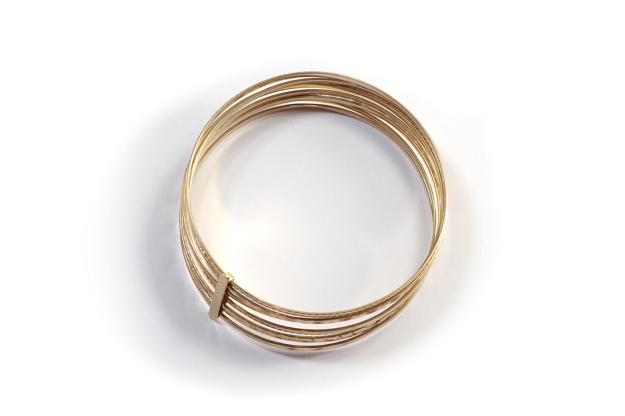 Gold semainier bracelet in gold 18k, vintage bracelet, bangle bracelet In Good Condition For Sale In PARIS, FR