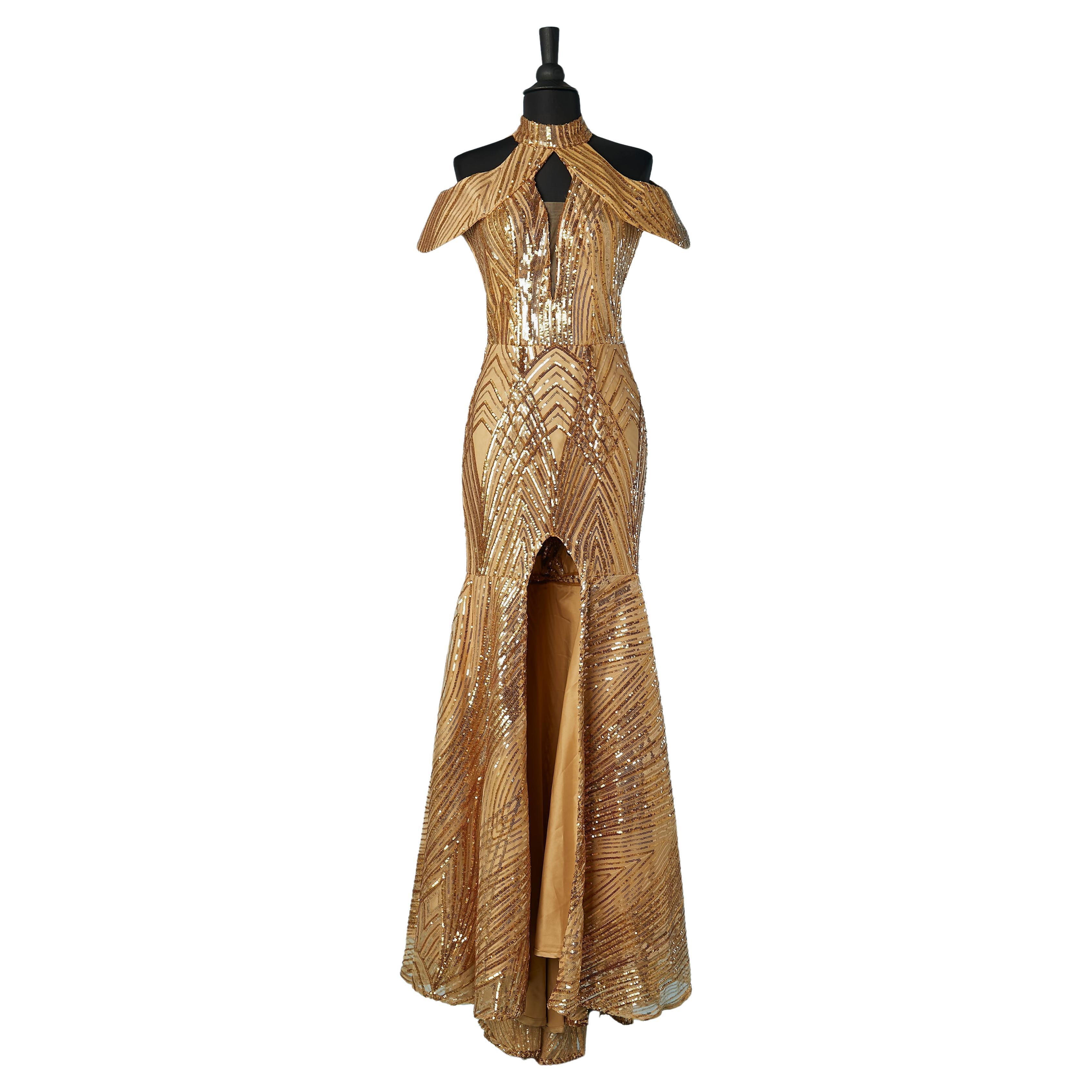 Robe de soirée à sequins dorés fendue à l'avant et dentelle à l'arrière