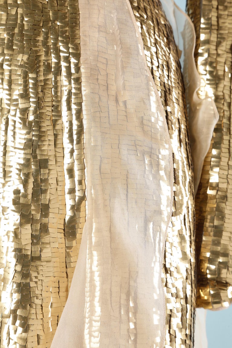 Gold sequin evening gown with beige silk ruffles Carolina Herrera  In Excellent Condition For Sale In Saint-Ouen-Sur-Seine, FR