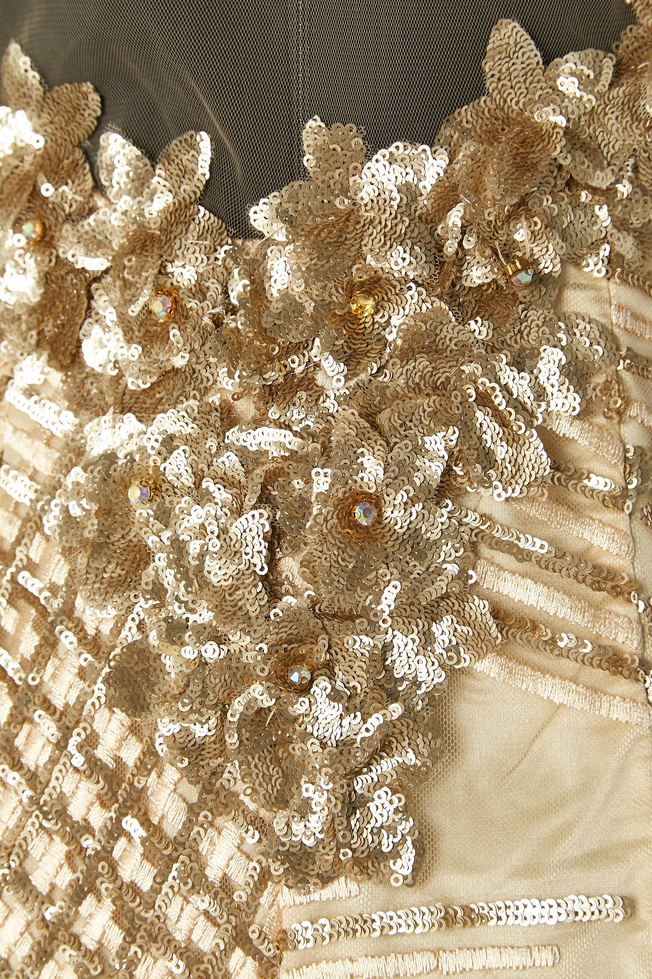 Paillettes dorées et broderies de fils de lurex Gai Mattiolo The Red Carpet en vente 4