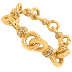 Gold Seven-Segments Loop Bracelet with Diamond
