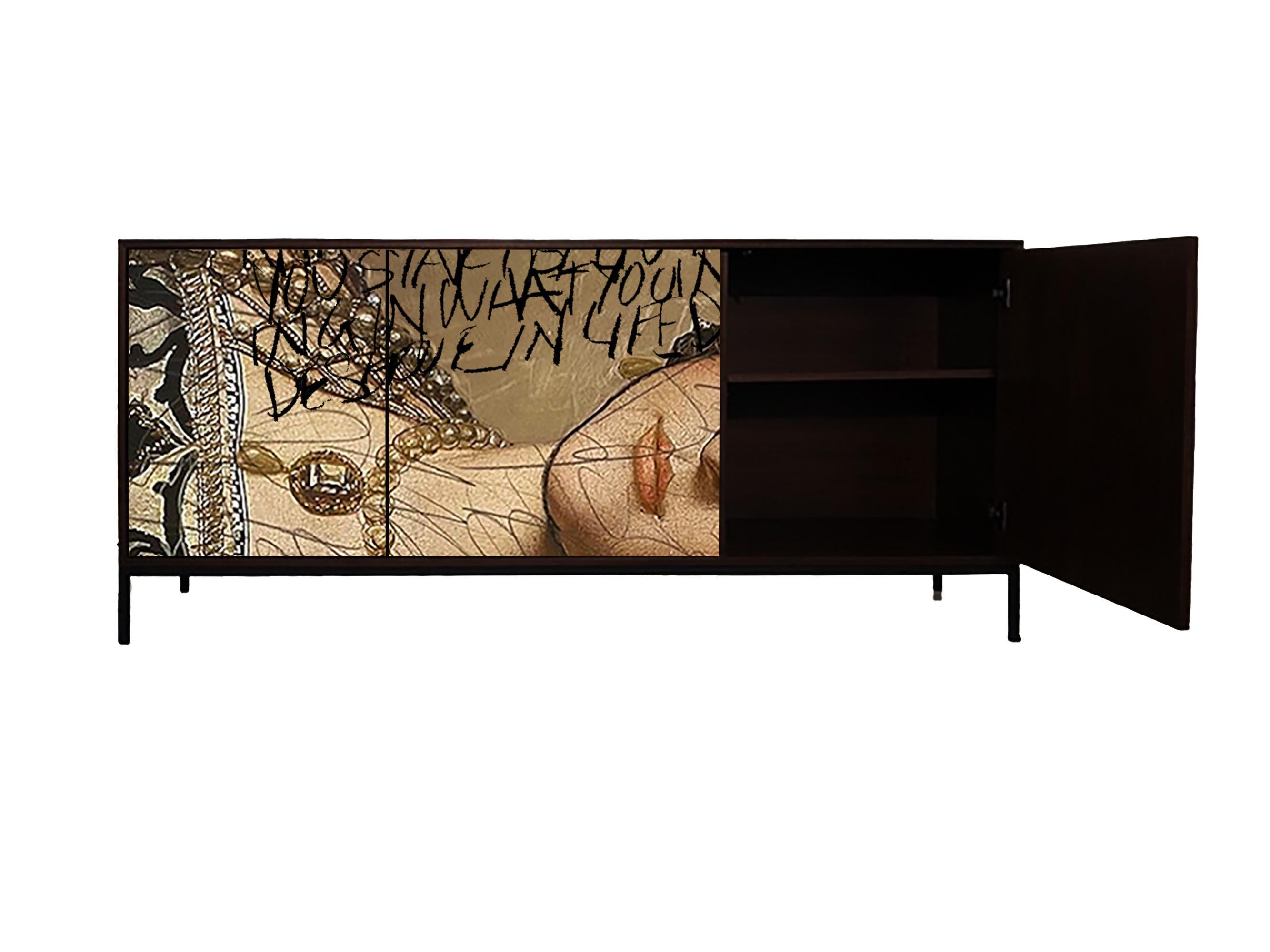 Gold Side Eye by Morgan Clayhall – Mixed Media Art Cabinet, Customizable Canadiense en venta