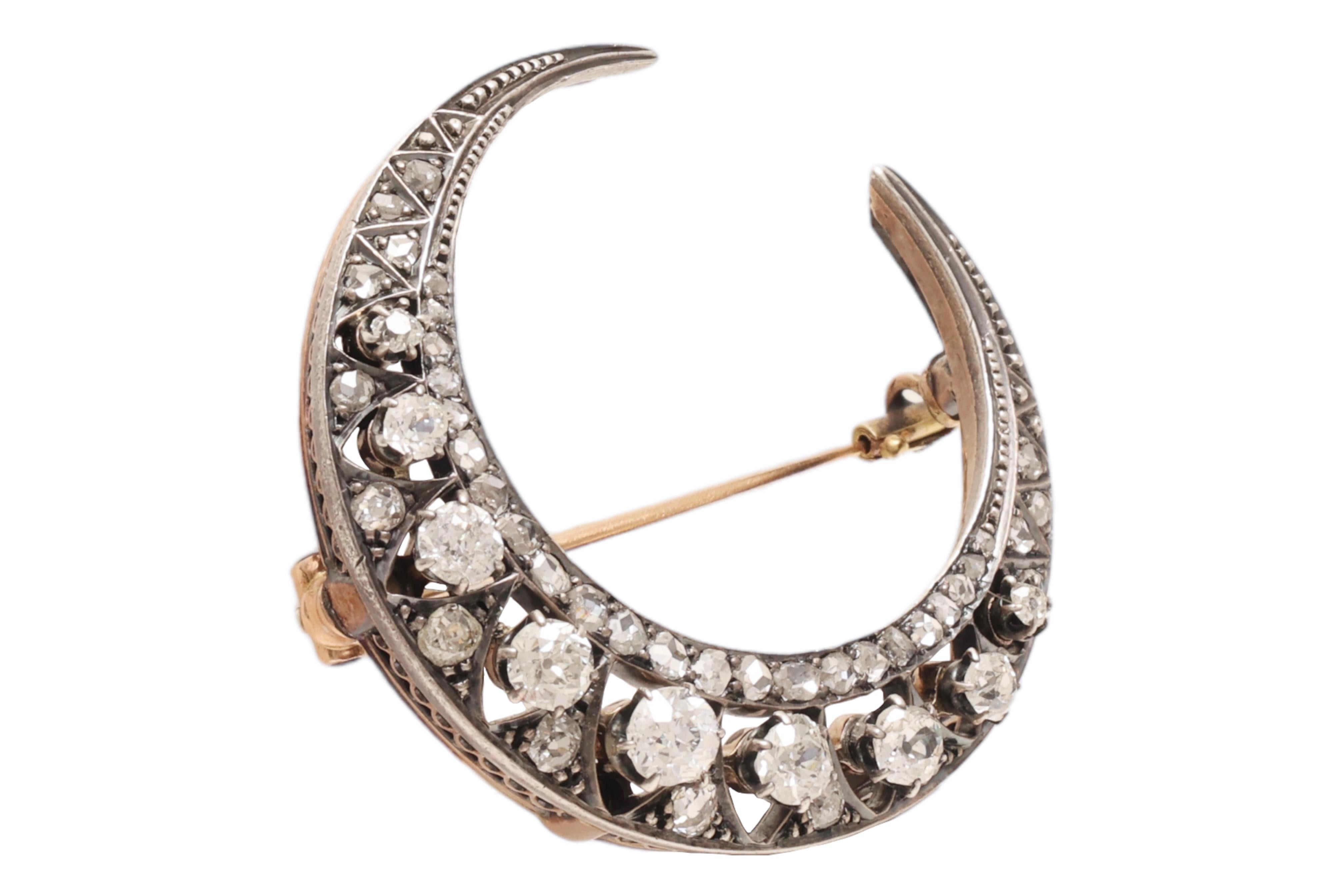 Old Mine Cut Gold & Silver Brooch with 3.45 Ct. Old Mine & Rose Cut Diamond For Sale