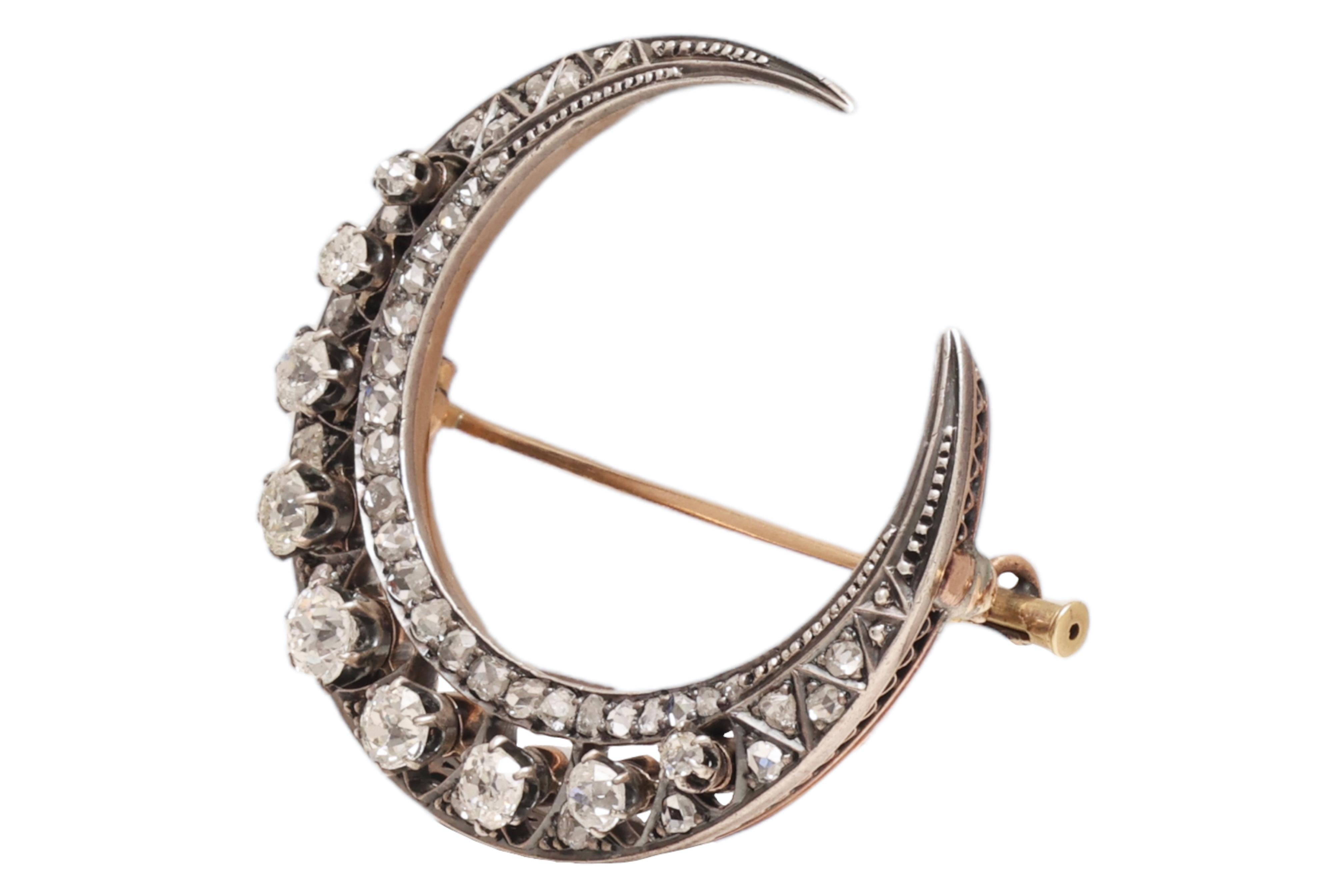 Women's or Men's Gold & Silver Brooch with 3.45 Ct. Old Mine & Rose Cut Diamond For Sale