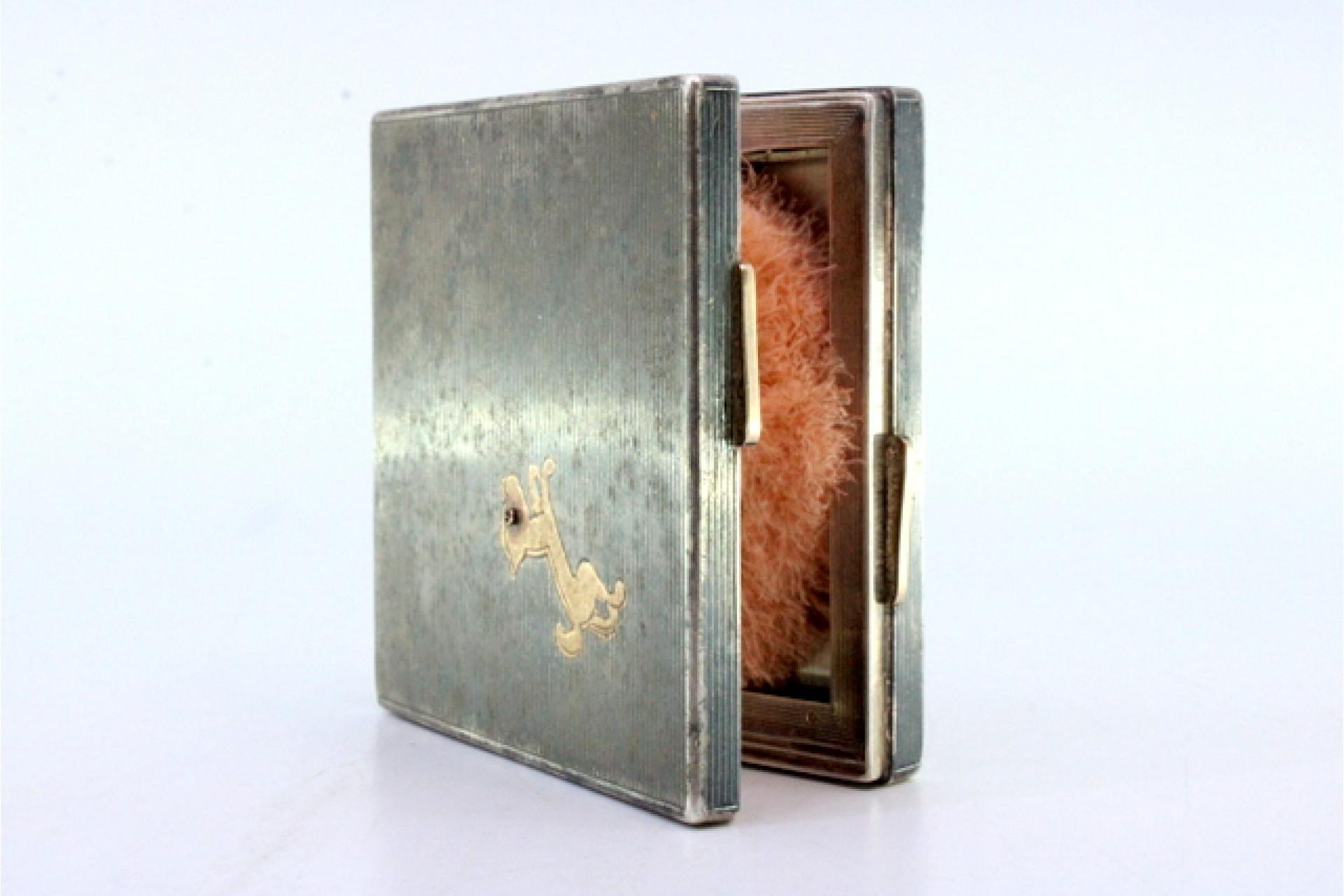 European Gold-silver toiletry box with beading, dog relief and mirror For Sale