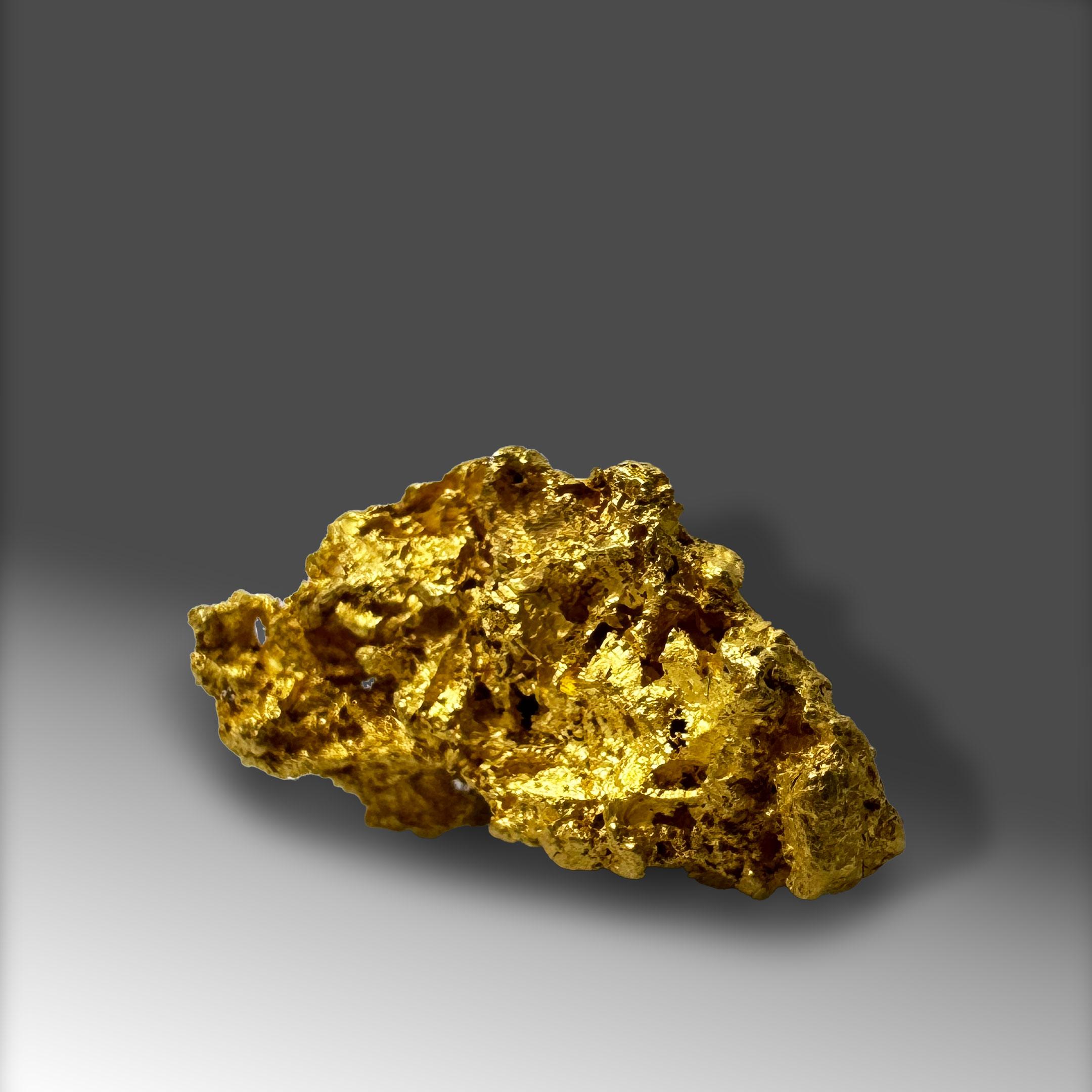 Gold Single Crystal From California In New Condition For Sale In New York, NY