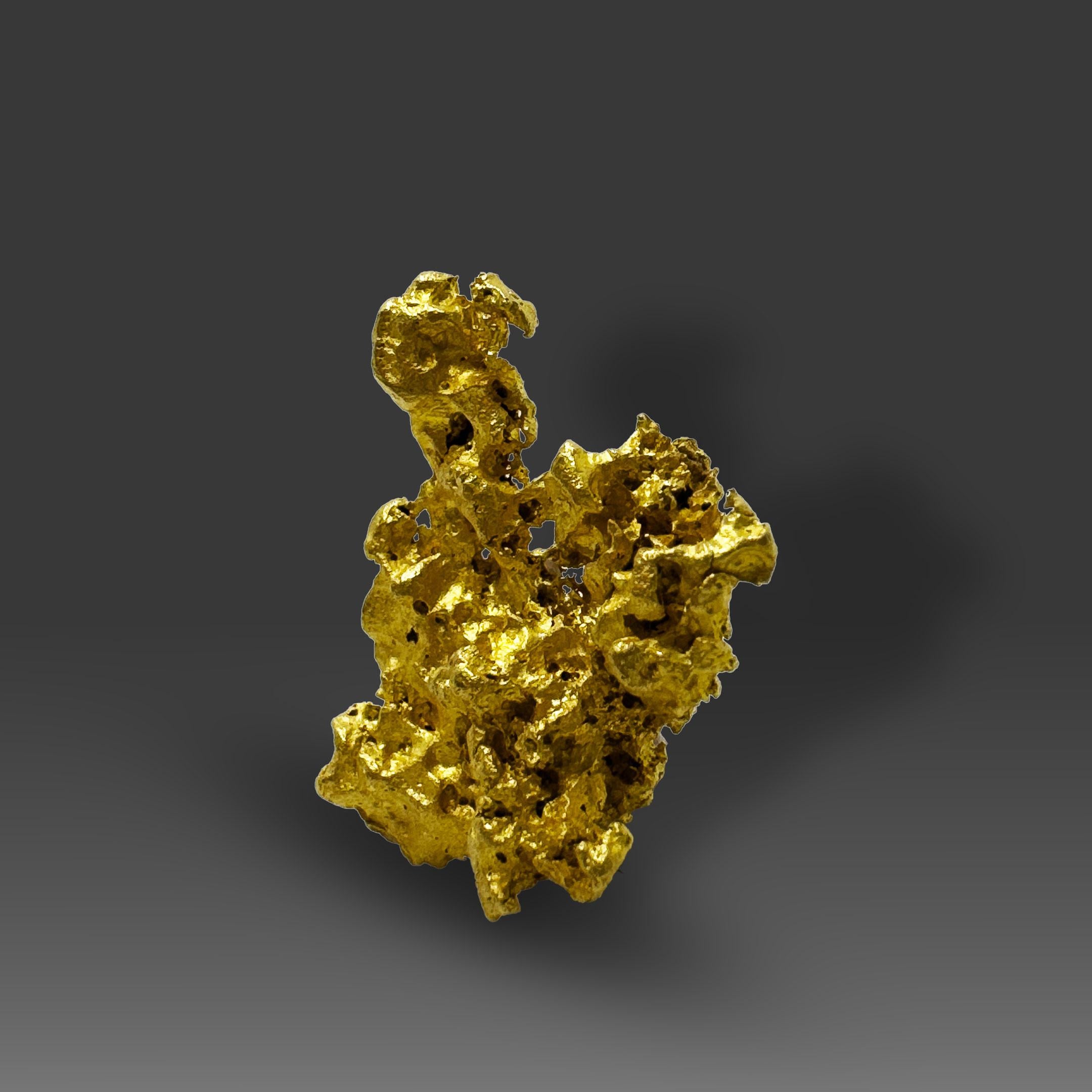 Contemporary Gold Single Crystal From California For Sale