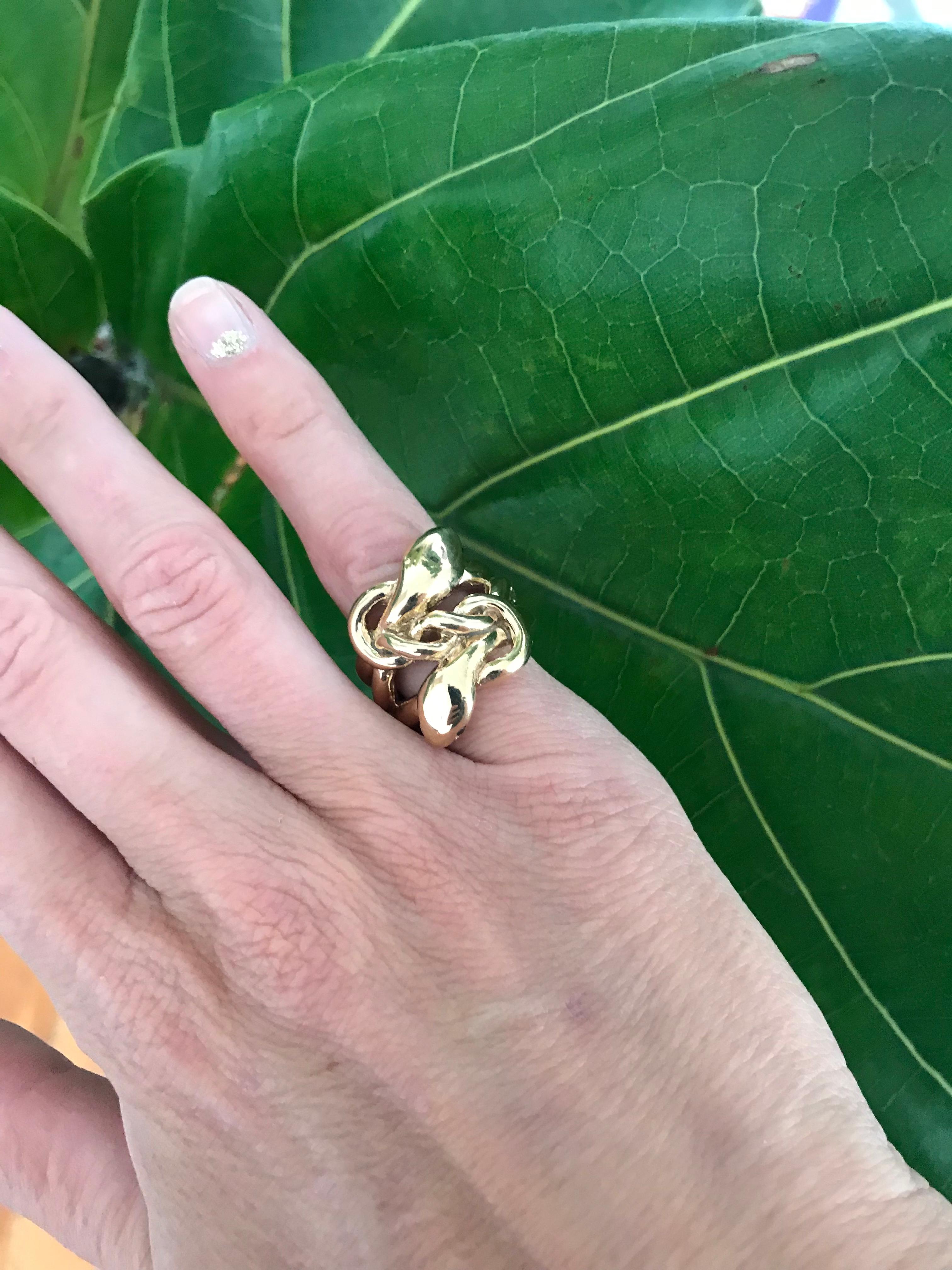 Goldschlangenring Rubin im viktorianischen Stil im Zustand „Neu“ im Angebot in Los Angeles, CA