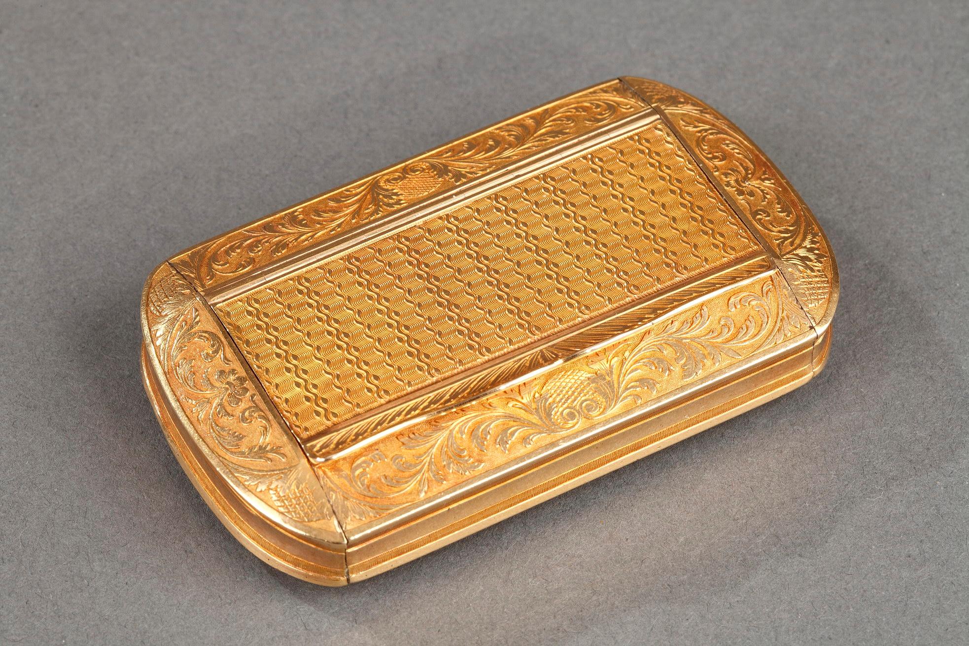 Gold Snuff Box, Restauration Period, circa 1820-1830 For Sale 2