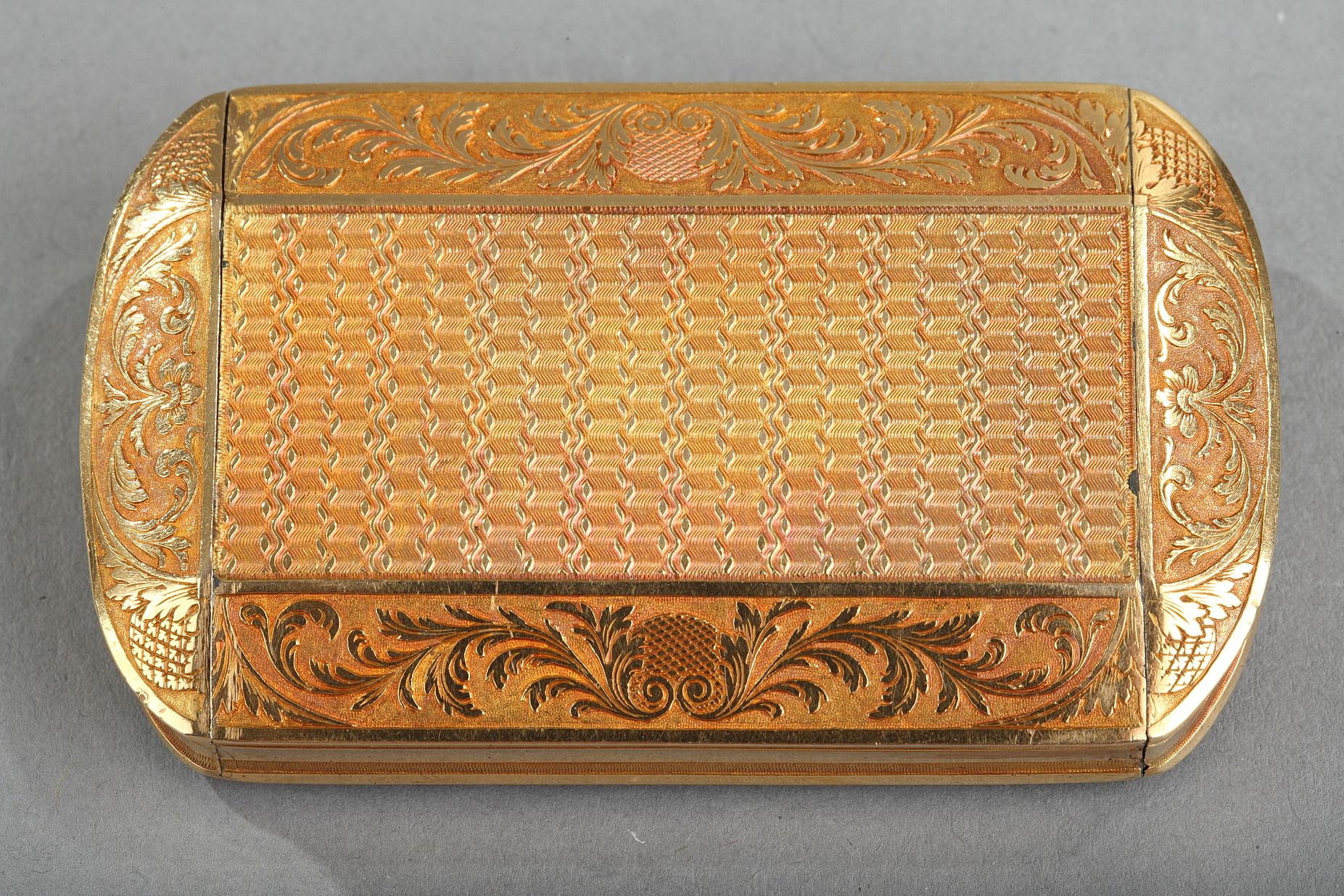 Gold Snuff Box Restauration Period In Good Condition For Sale In Paris, FR
