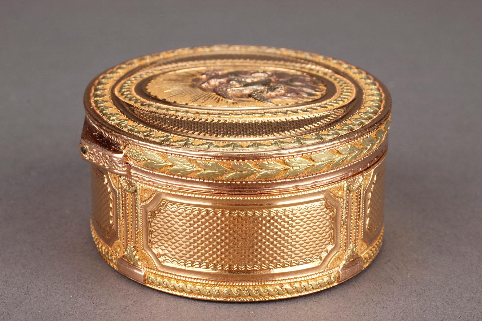 Gold Snuffbox, Louis XVI Period 5