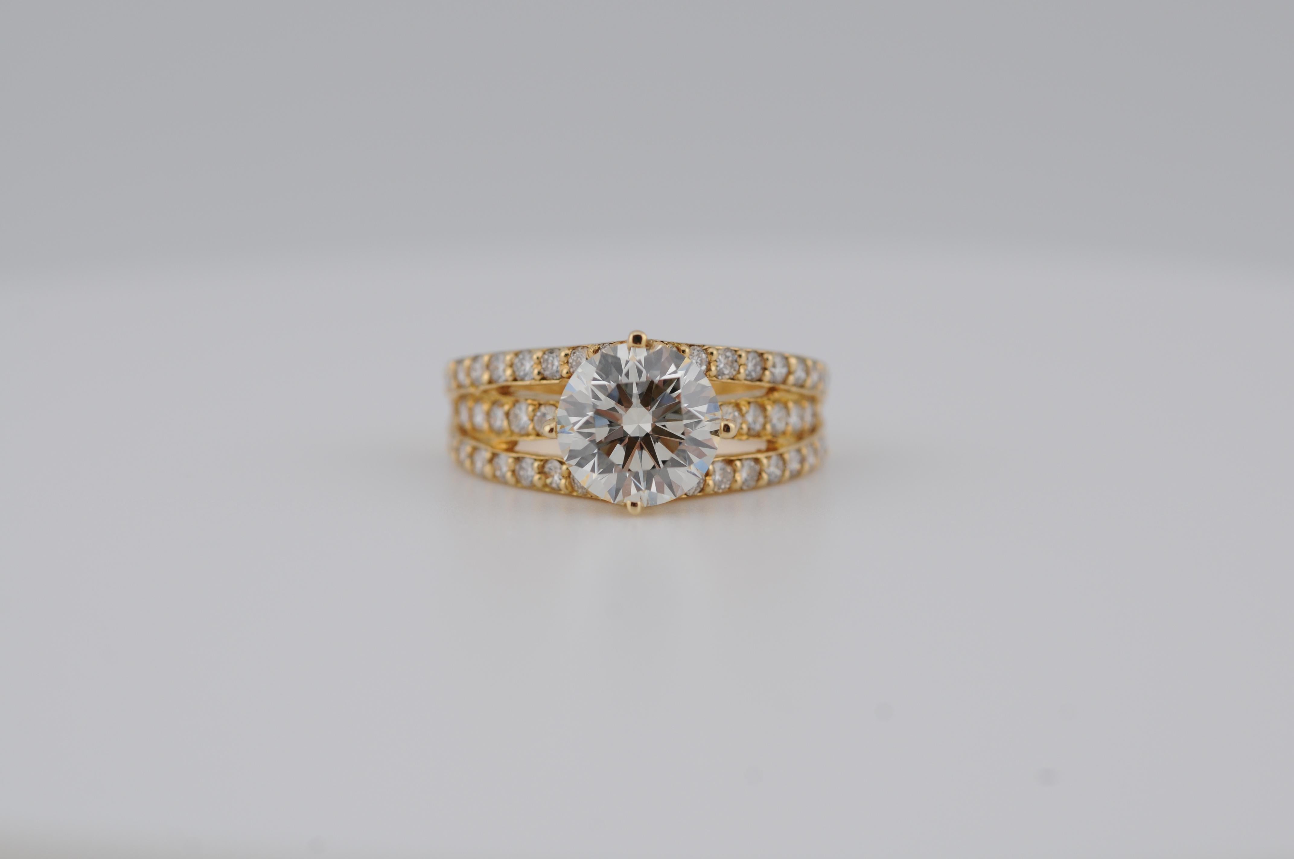 Mouvement esthétique Bague solitaire avec diamants de 2 carats de pureté brillante :VVS1 en vente