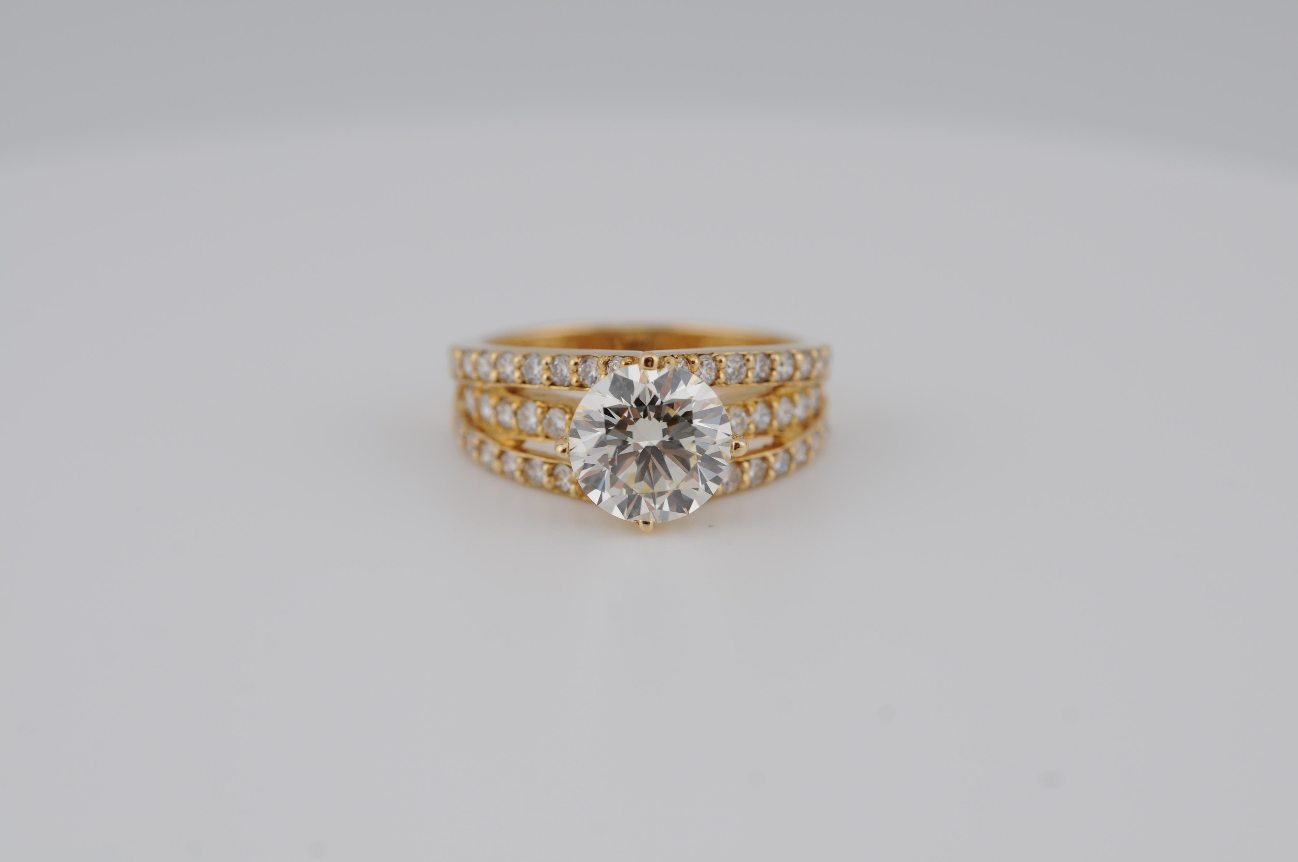Bague solitaire avec diamants de 2 carats de pureté brillante :VVS1 Bon état - En vente à Berlin, BE