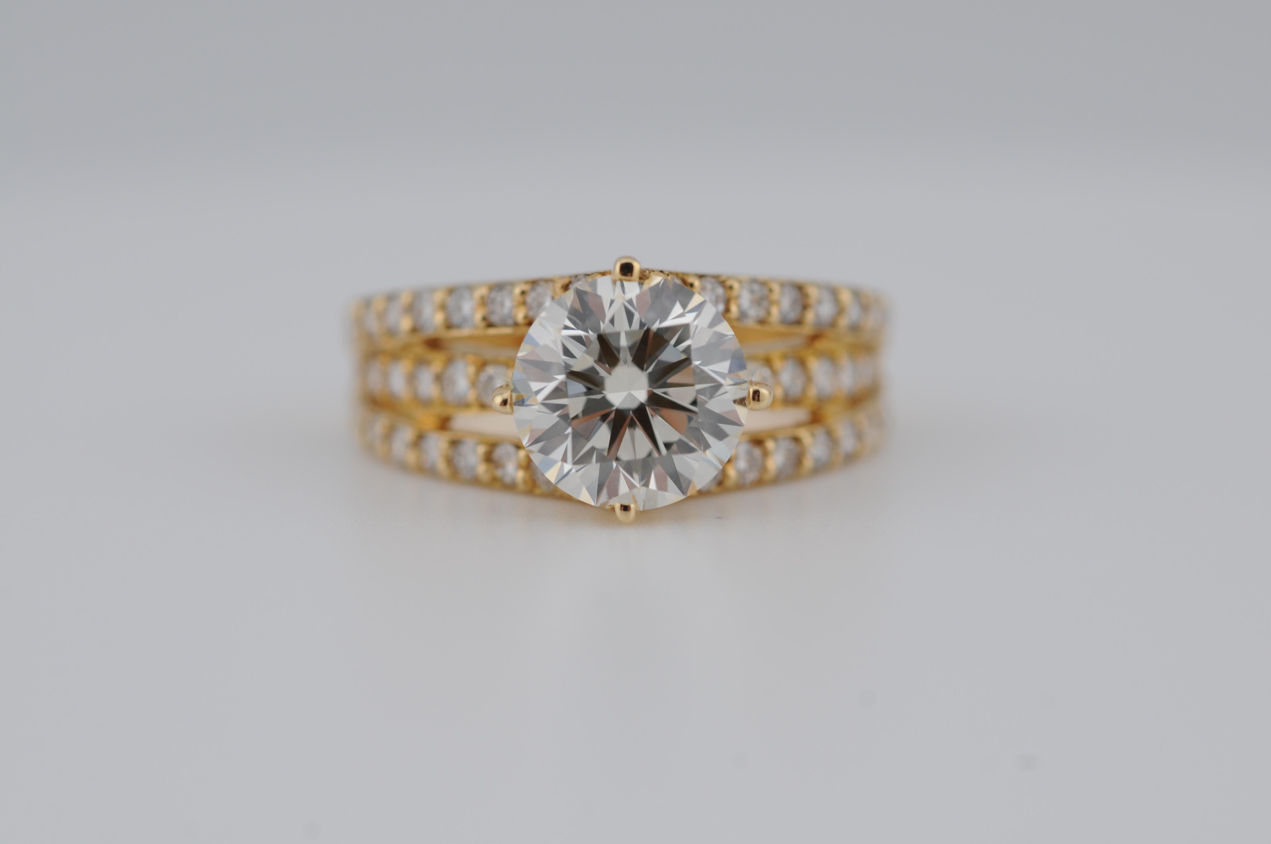 Bague solitaire avec diamants de 2 carats de pureté brillante :VVS1 Unisexe en vente
