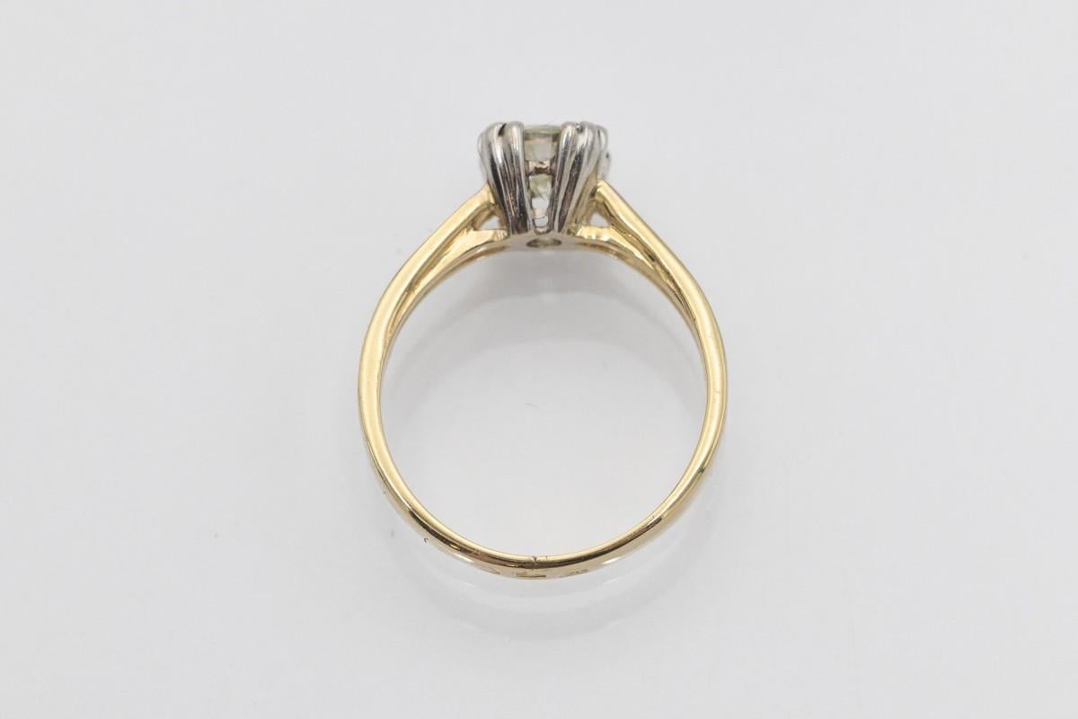 Bague solitaire avec un diamant de 1,02 carat, Pologne. en vente 1