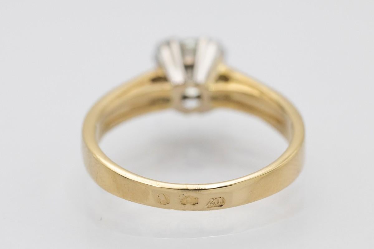 Bague solitaire avec un diamant de 1,02 carat, Pologne. en vente 2
