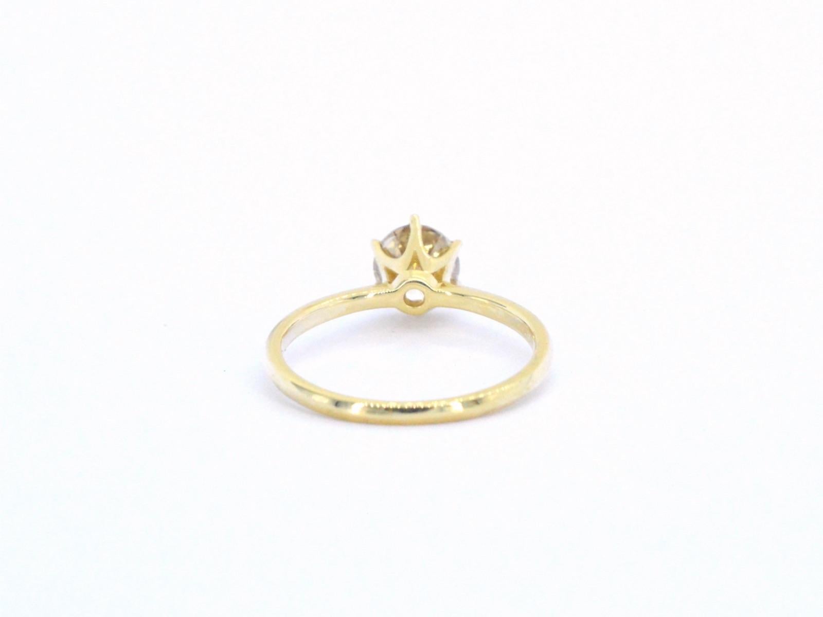 Gold solitaire ring with diamond 1.01 carat For Sale 1