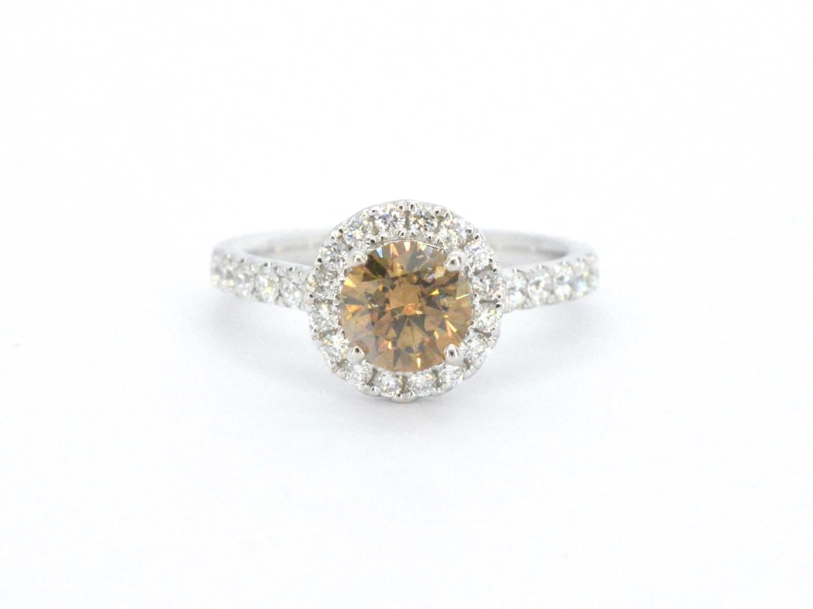 Women's Gold Solitaire Ring with Diamonds For Sale