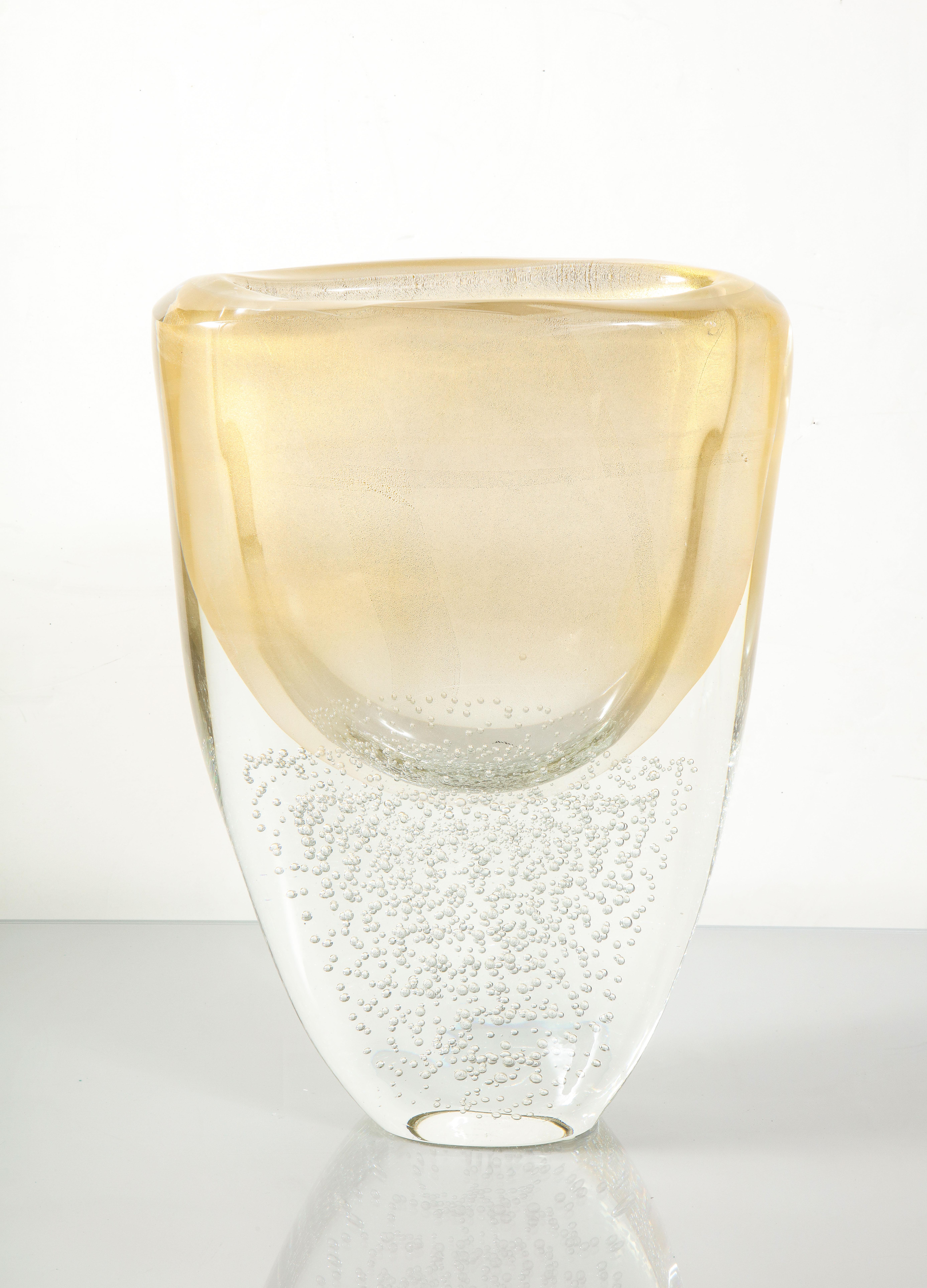 Contemporary Tall Gold Sommerso Italian Murano Glass Vase For Sale