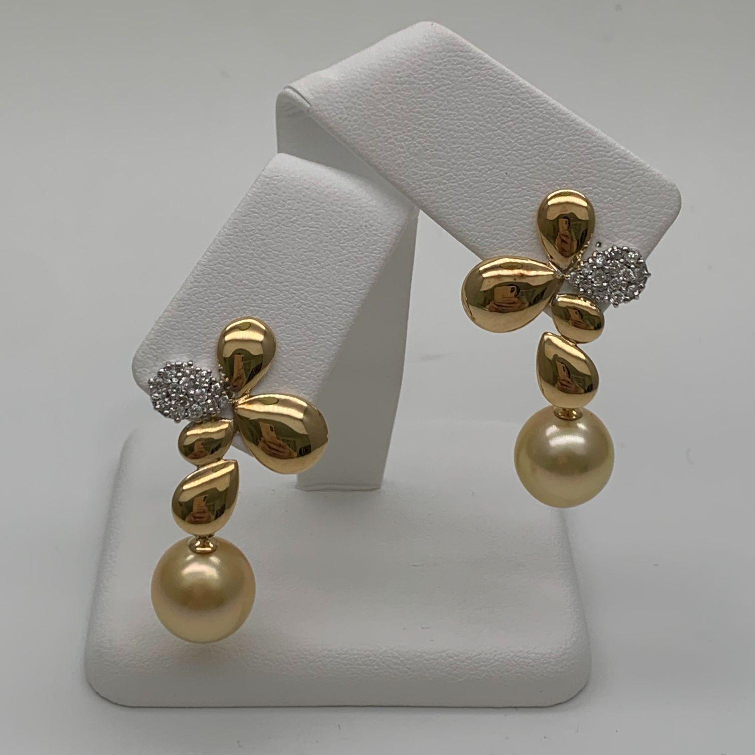 Artist Gold South Sea Pearl Gold Diamond Earrings, 'E210' For Sale