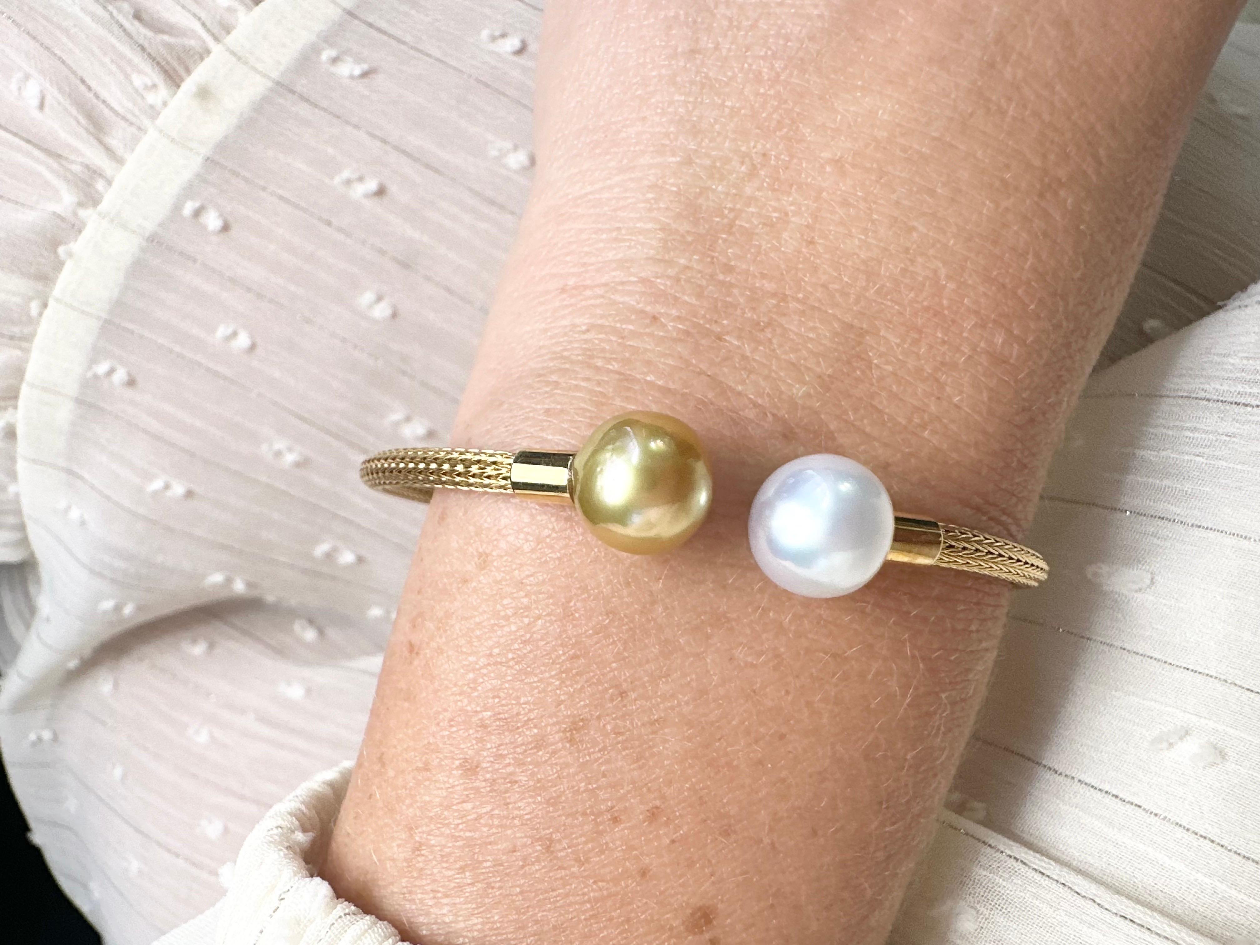 Women's or Men's GOLD South Sea pearl mesh bangle bracelet 18KT gold For Sale