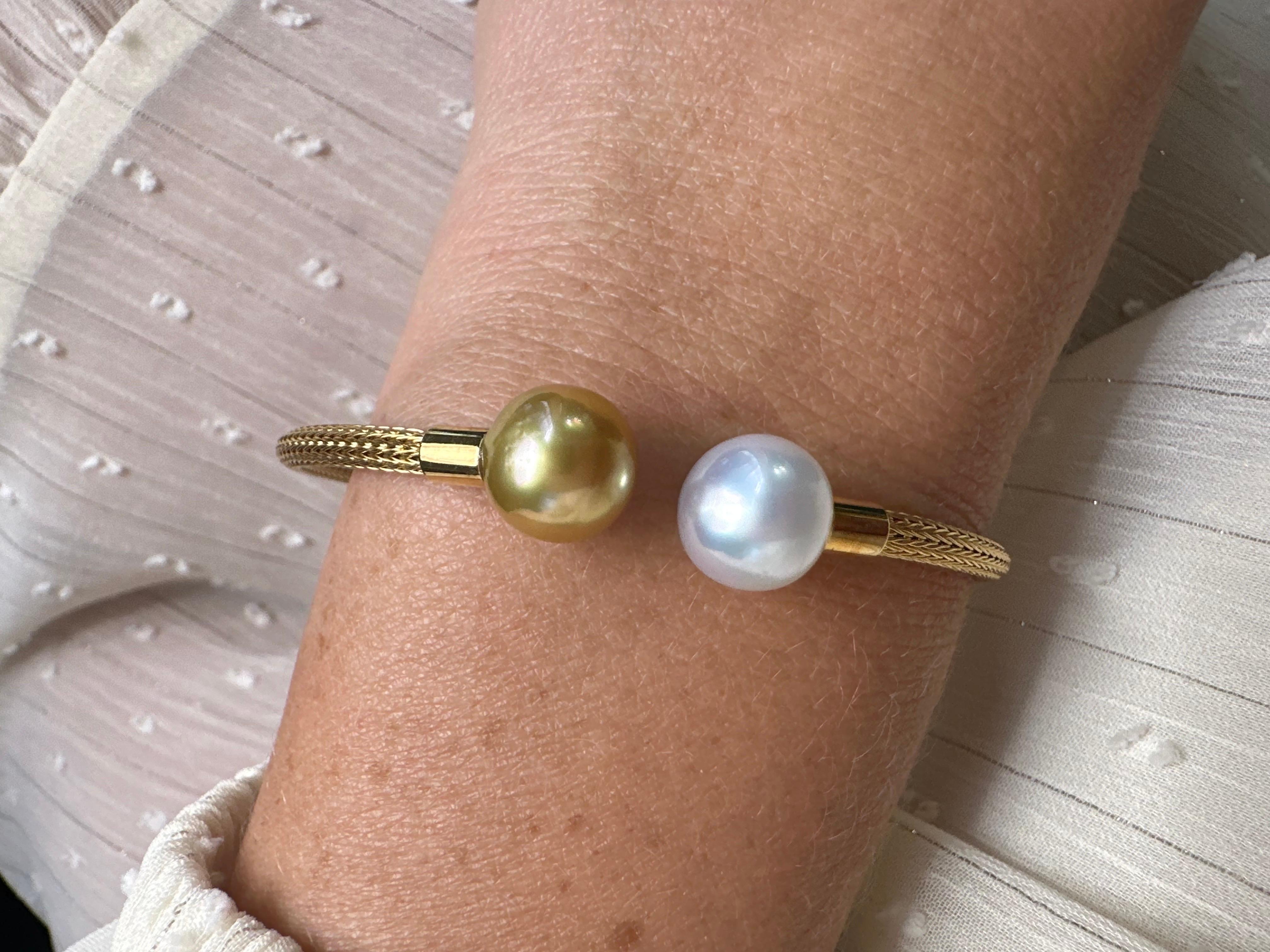 GOLD South Sea pearl mesh bangle bracelet 18KT gold For Sale 1