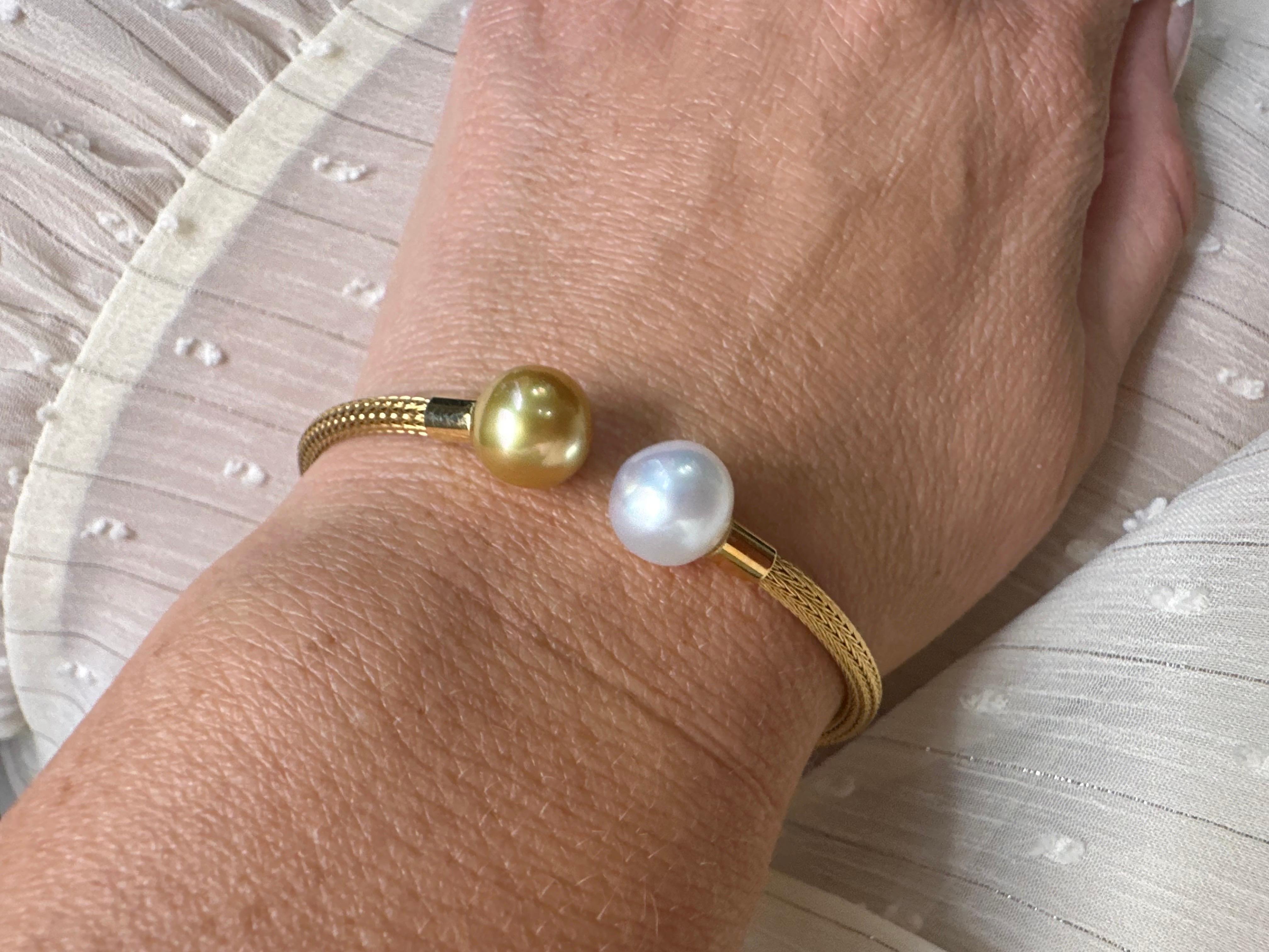 GOLD South Sea pearl mesh bangle bracelet 18KT gold For Sale 2