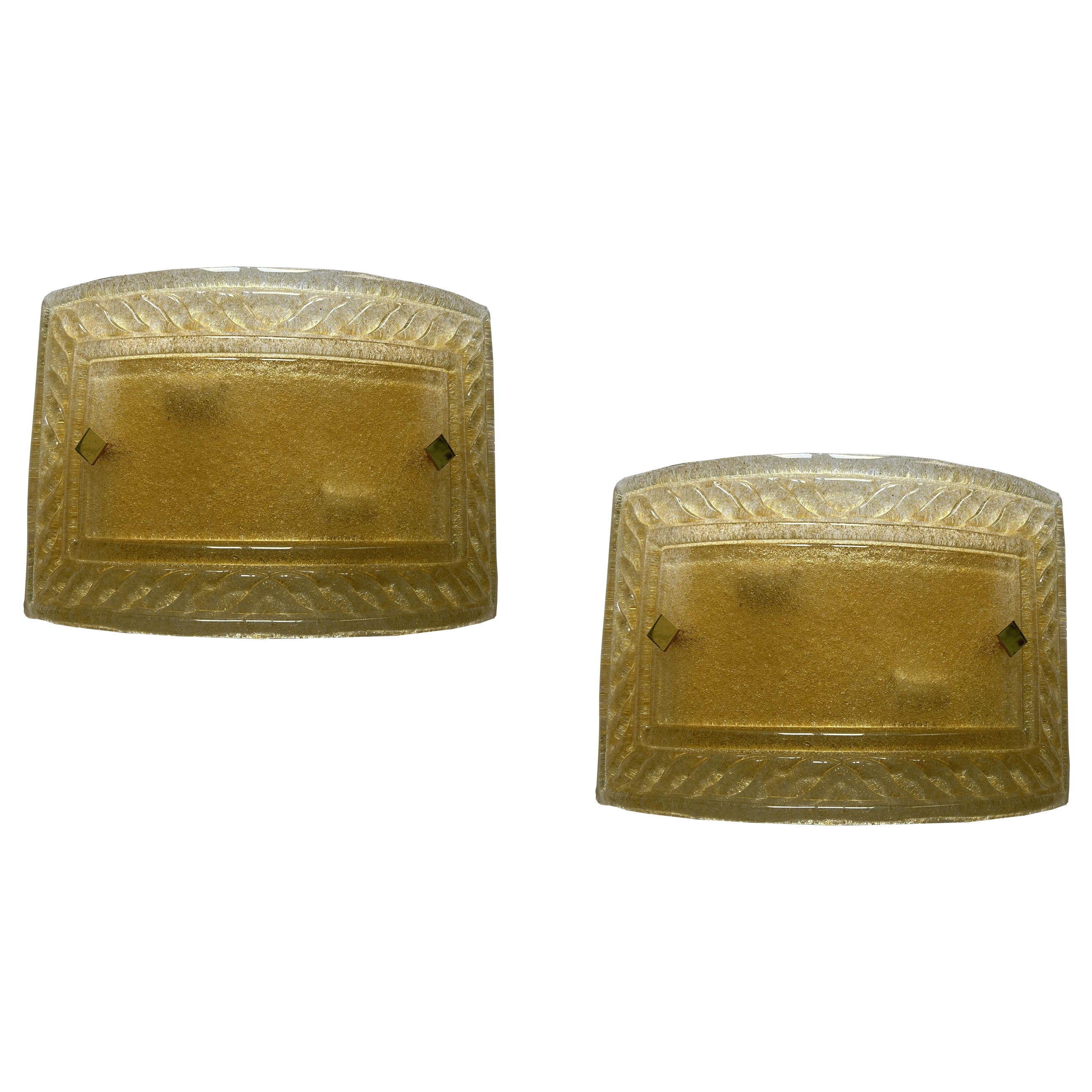 Elegant and sumptuous. Glass pieces are in excellent condition.