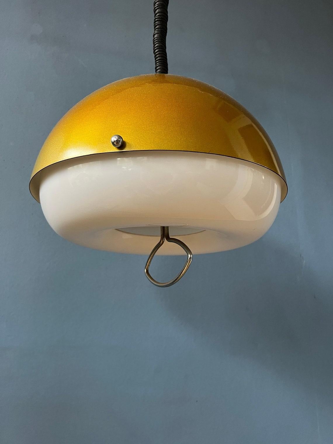 Gold Sparkle Mid Century Pendant Lamp - Space Age Hanging Lamp, 1970s For Sale 4