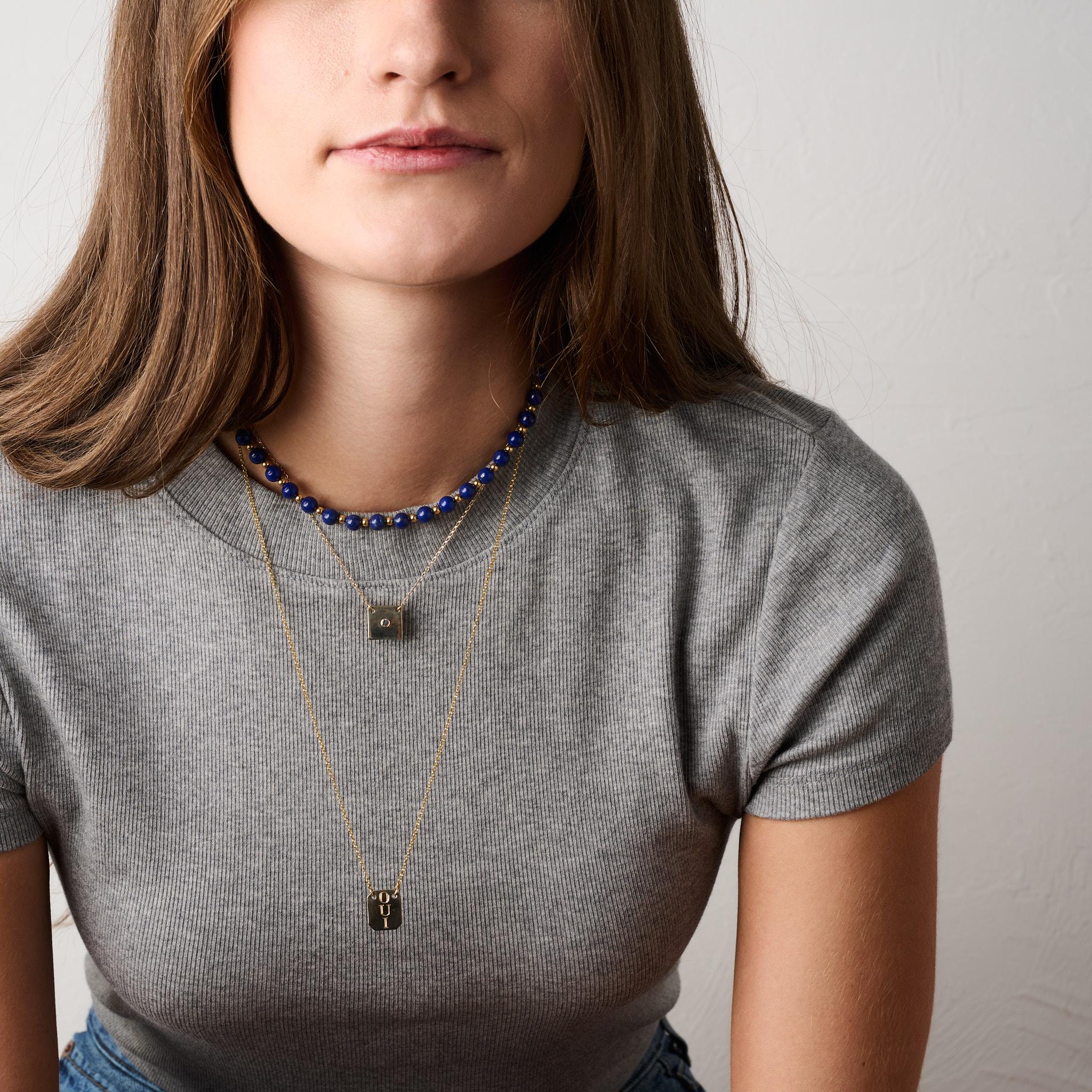 Collana a dischi quadrati in oro in vendita 1