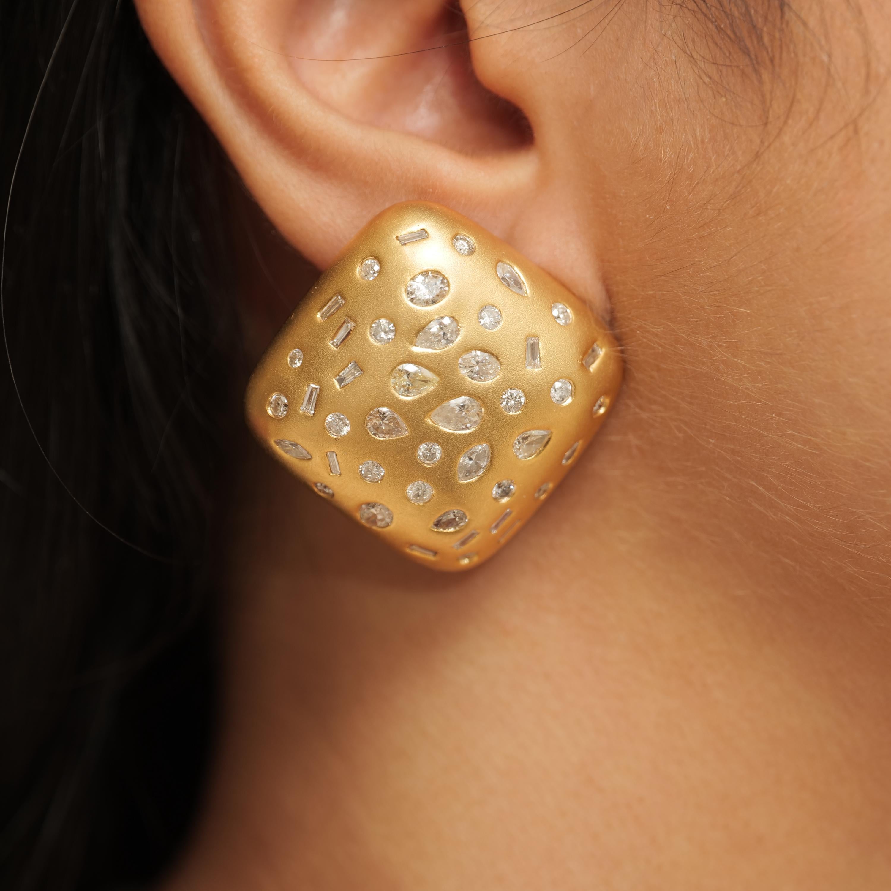Pendientes de oro con cúpula cuadrada y diamantes engarzados en oro macizo de 14k (certificado) Art Decó en venta