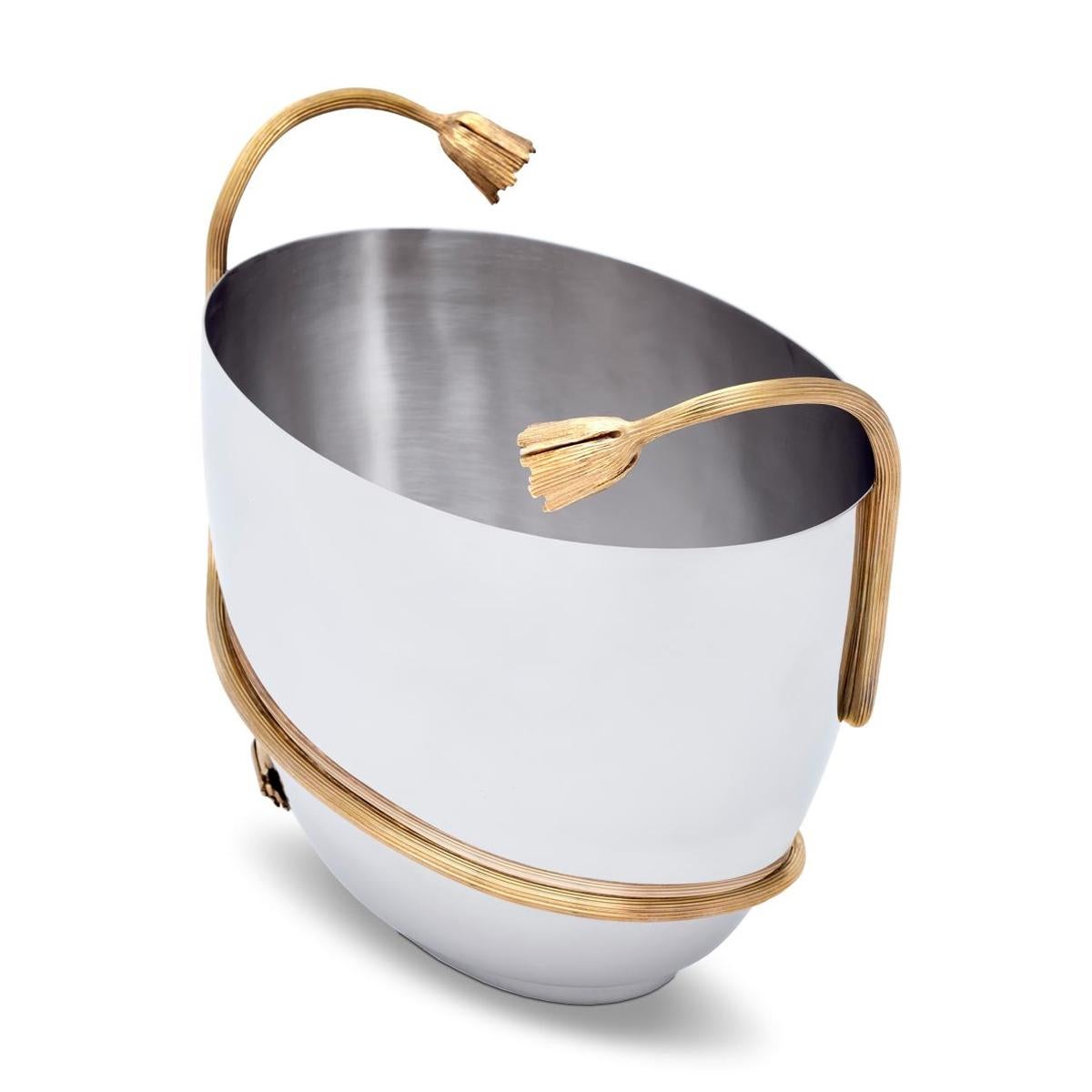 Champagne cooler gold stalk in polished
stainless steel with 24-karat gold plated stalk.
Delivered in a luxury gift box.