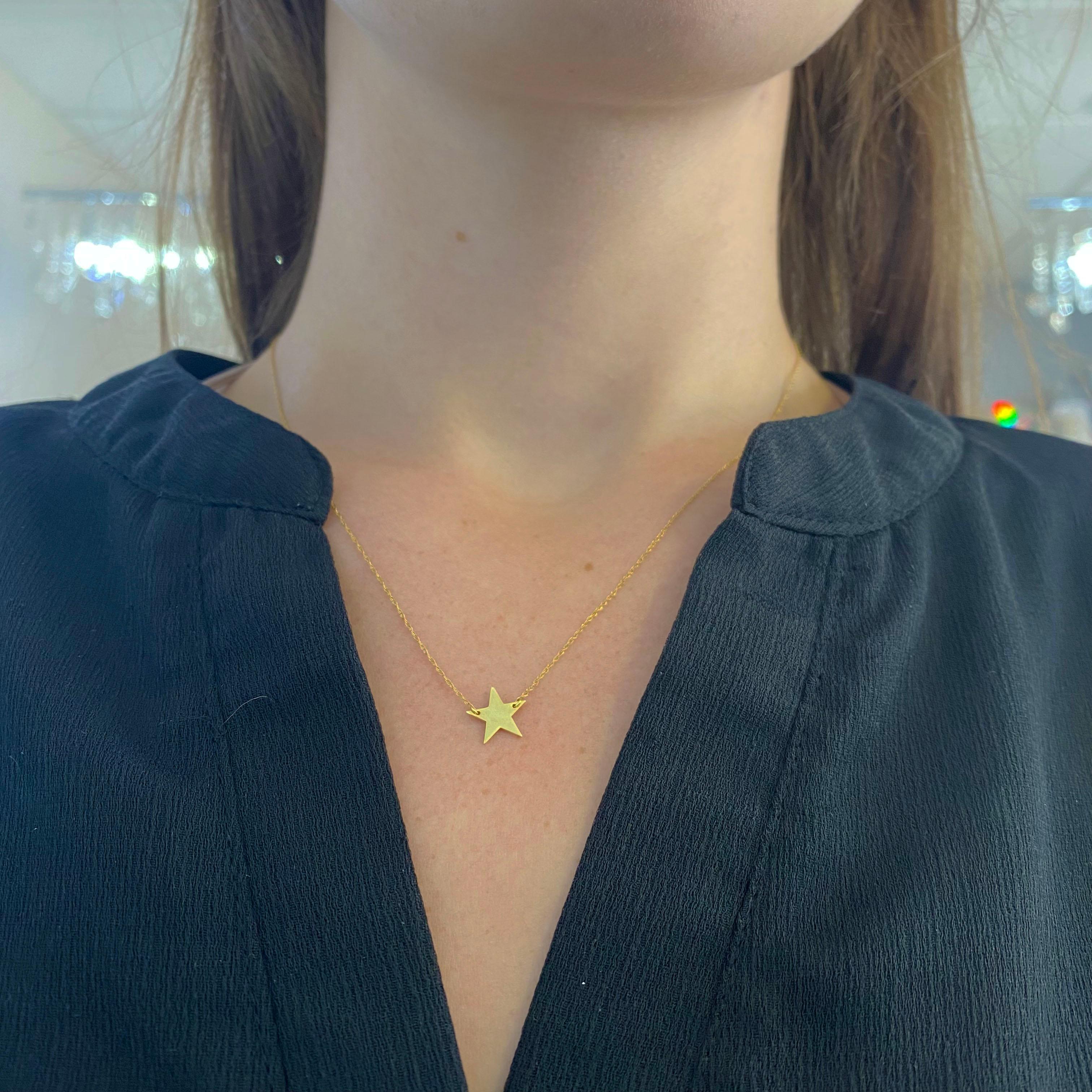 Collier pendentif étoile en or, collier minimaliste en forme d'étoile, chaîne en corde de 40,64 ou 45,72 cm Neuf - En vente à Austin, TX