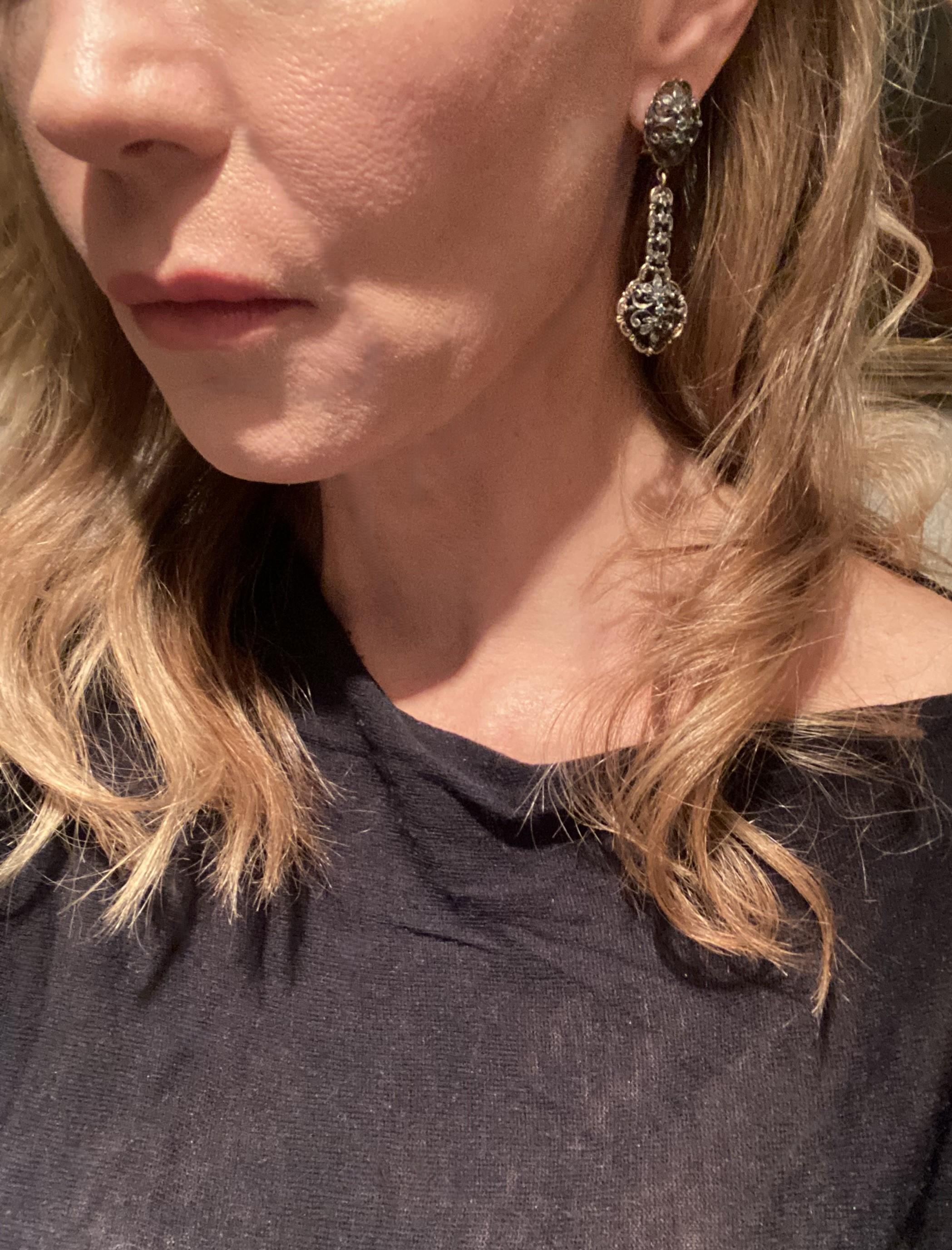 Round Cut Gold Sterling Silver and Emerald Dangle Earrings For Sale