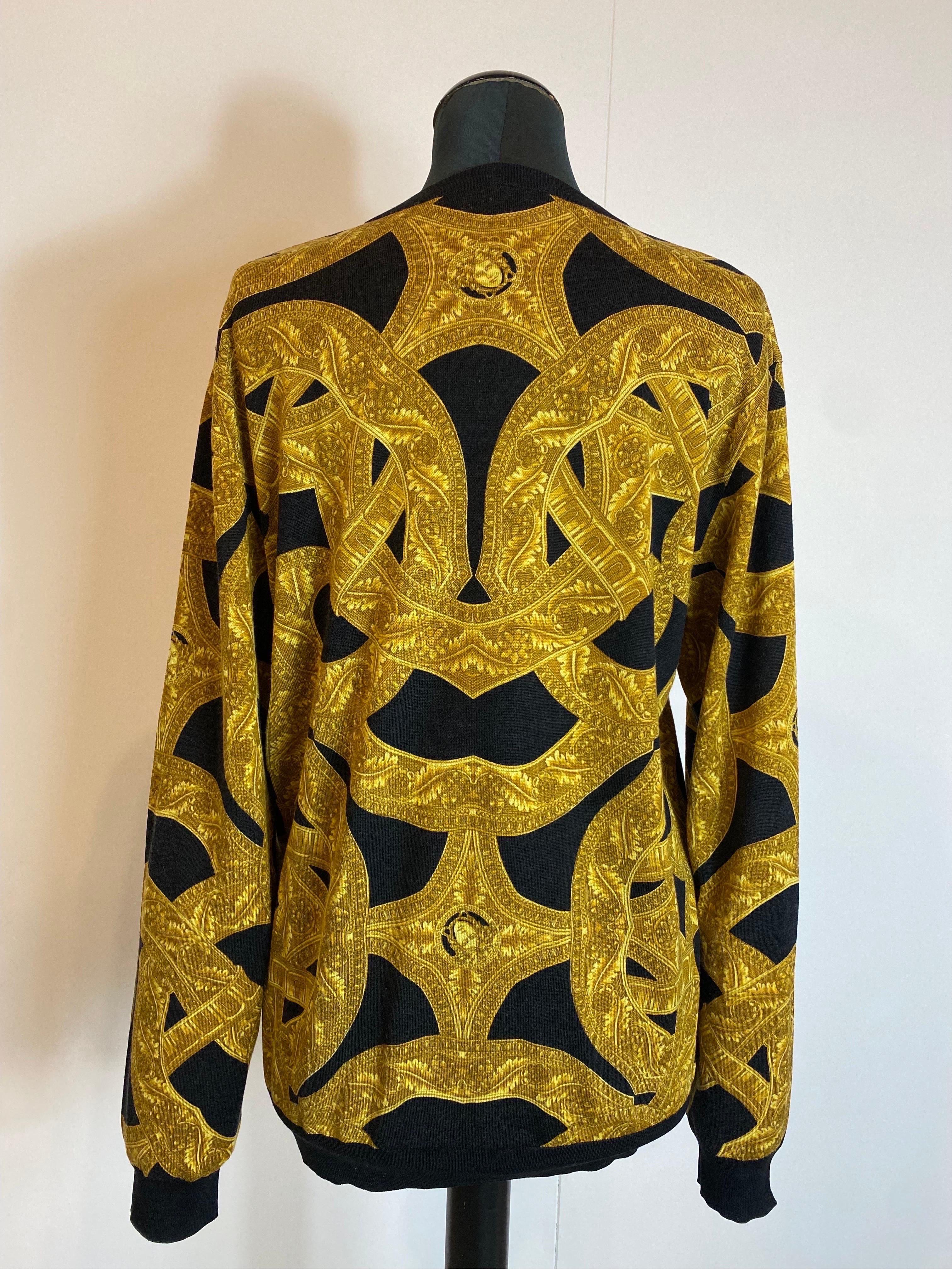 Women's or Men's Gold sweater Versace For Sale