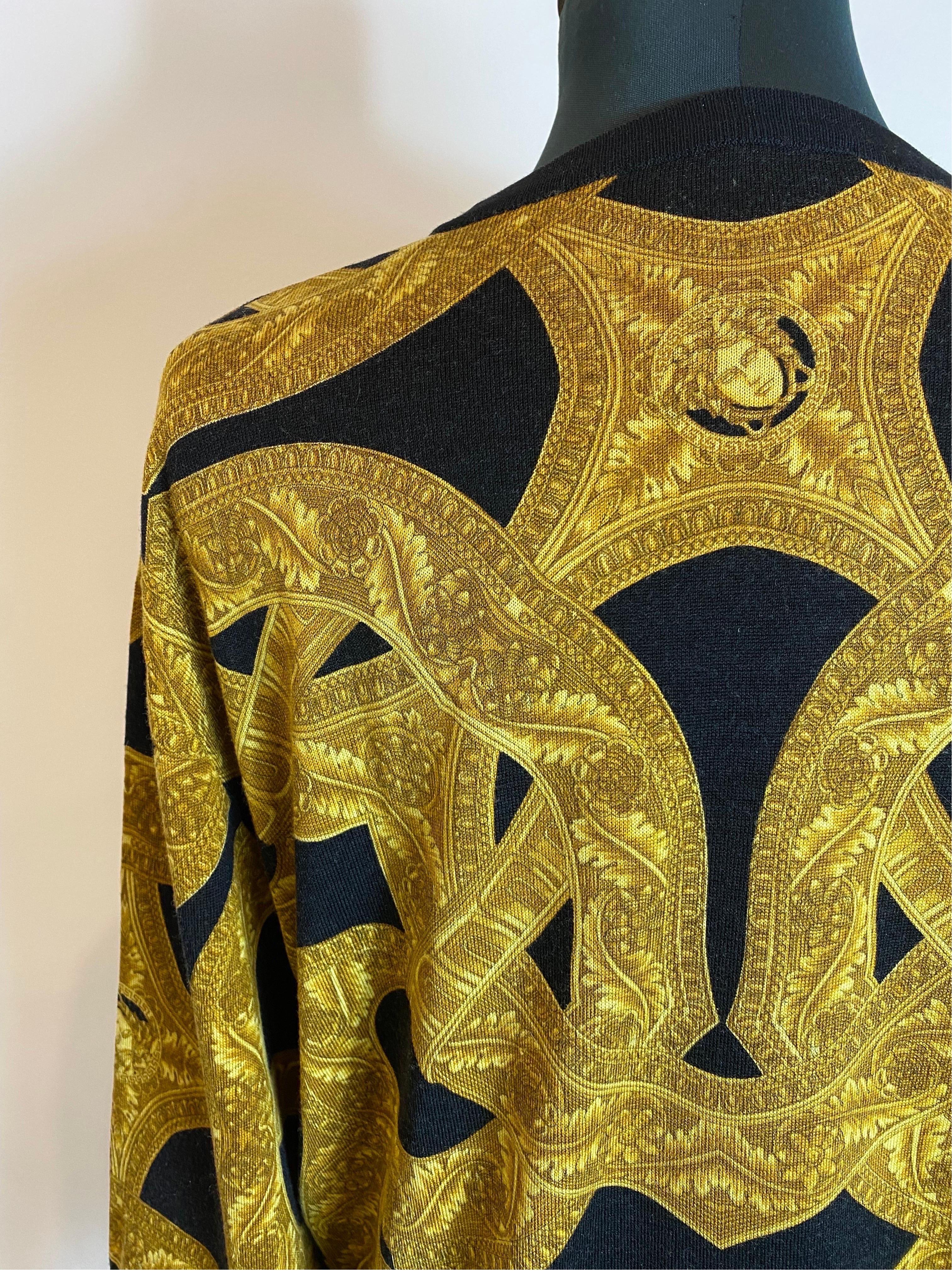 Gold sweater Versace For Sale 1