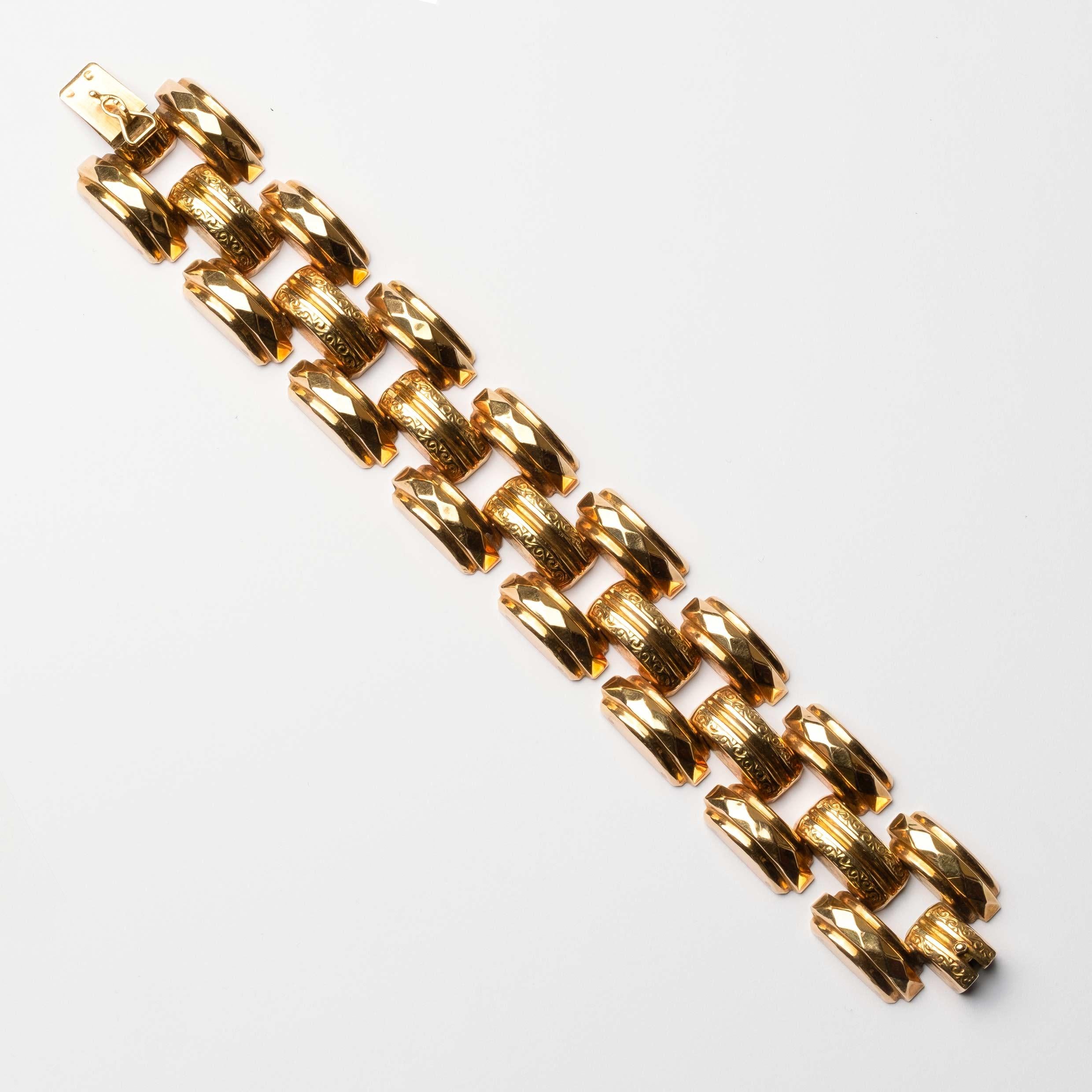 Pulsera Tank de oro años 40 en venta 1