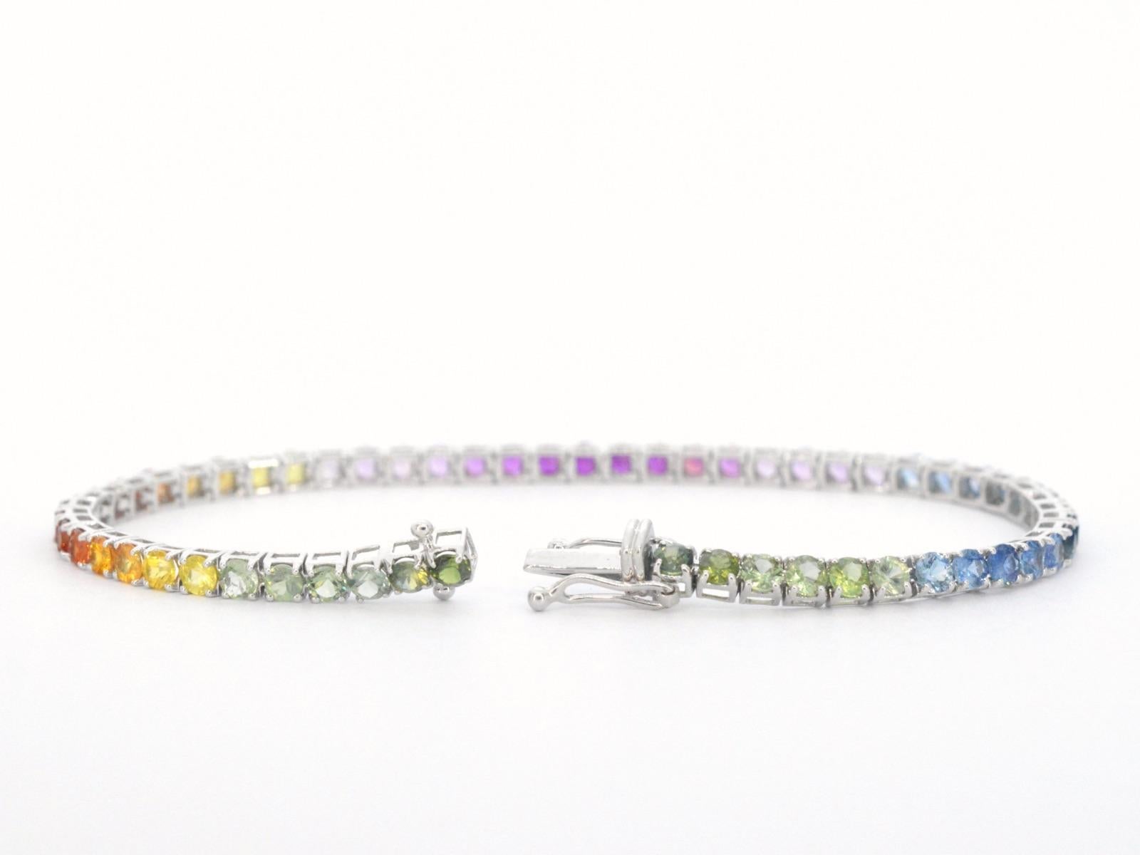 Brilliant Cut Gold Tennis Bracelet with 8.50 Carat Sapphires For Sale