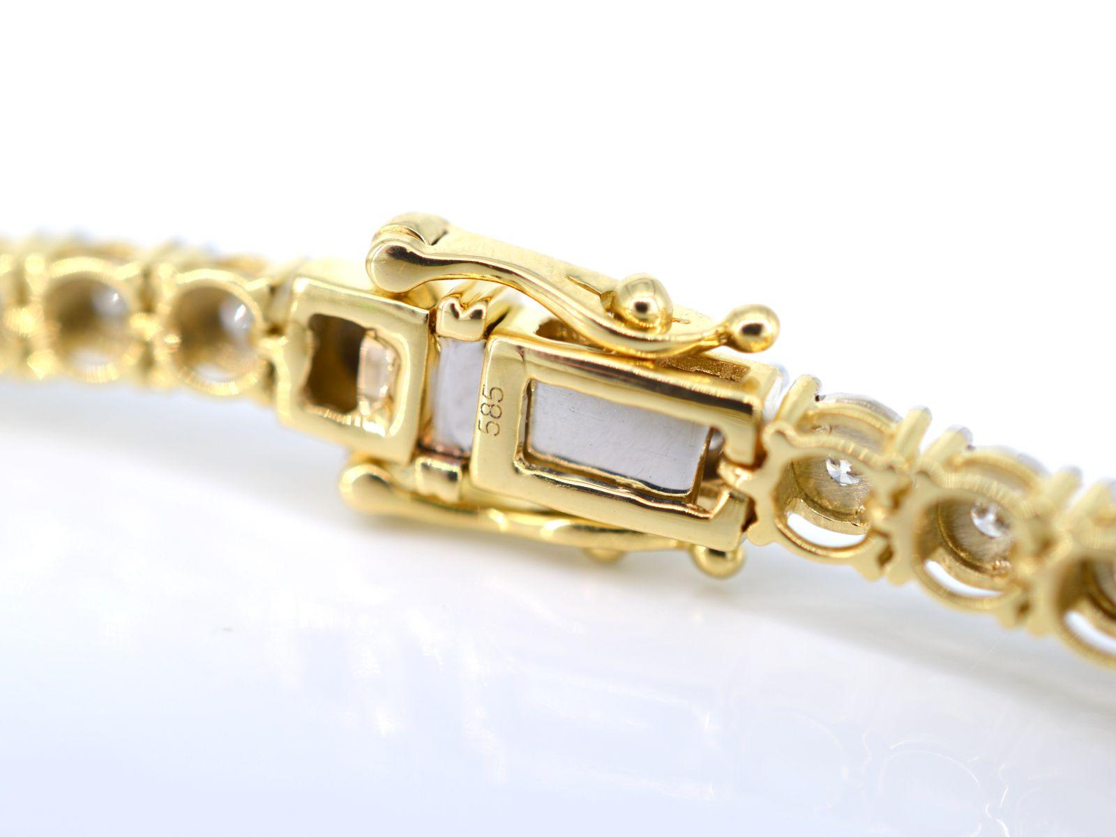 Women's Gold Tennis Bracelet with Diamonds 1.20 Carat For Sale